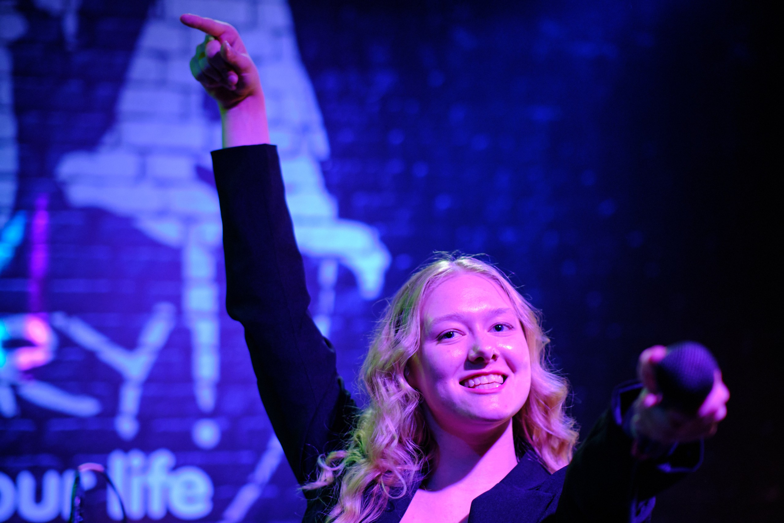 ArtaPub. Антон Ив