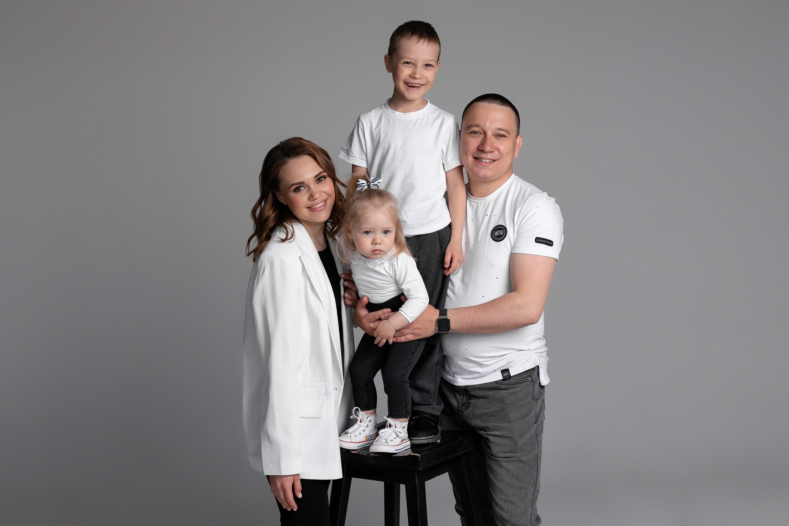 Семейная студийная съемка. Семейный и детский фотограф в Перми Ксения Масленникова