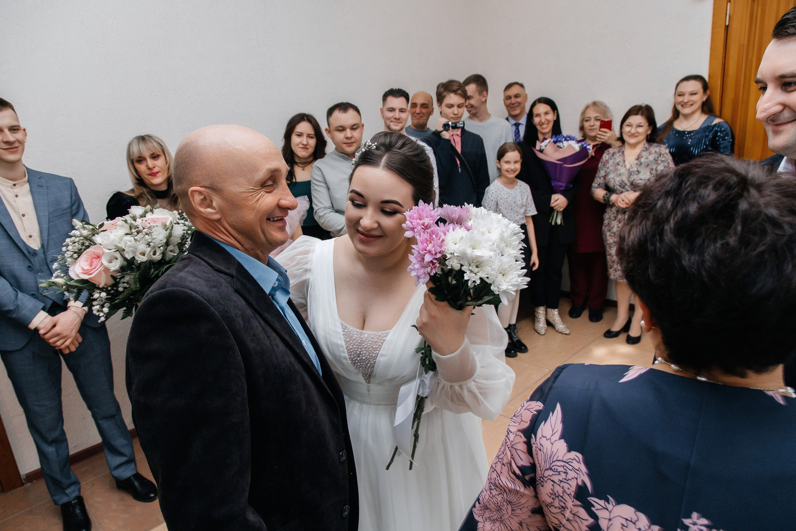 S & E. Street photographer