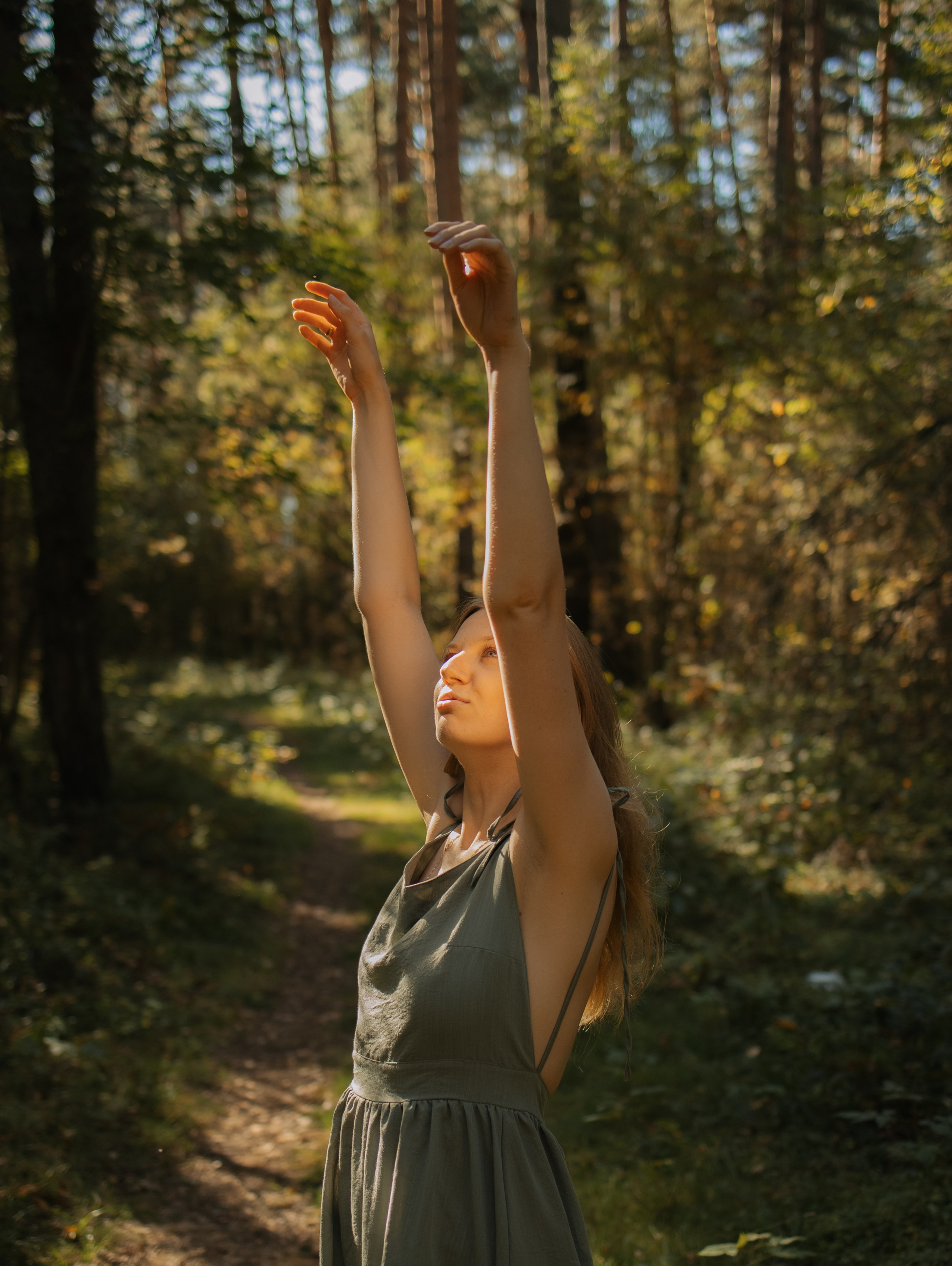 Индивидуальная съемка для девушки в природной локации. Фотограф Углич и Ярославль Ольга Тятюшкина