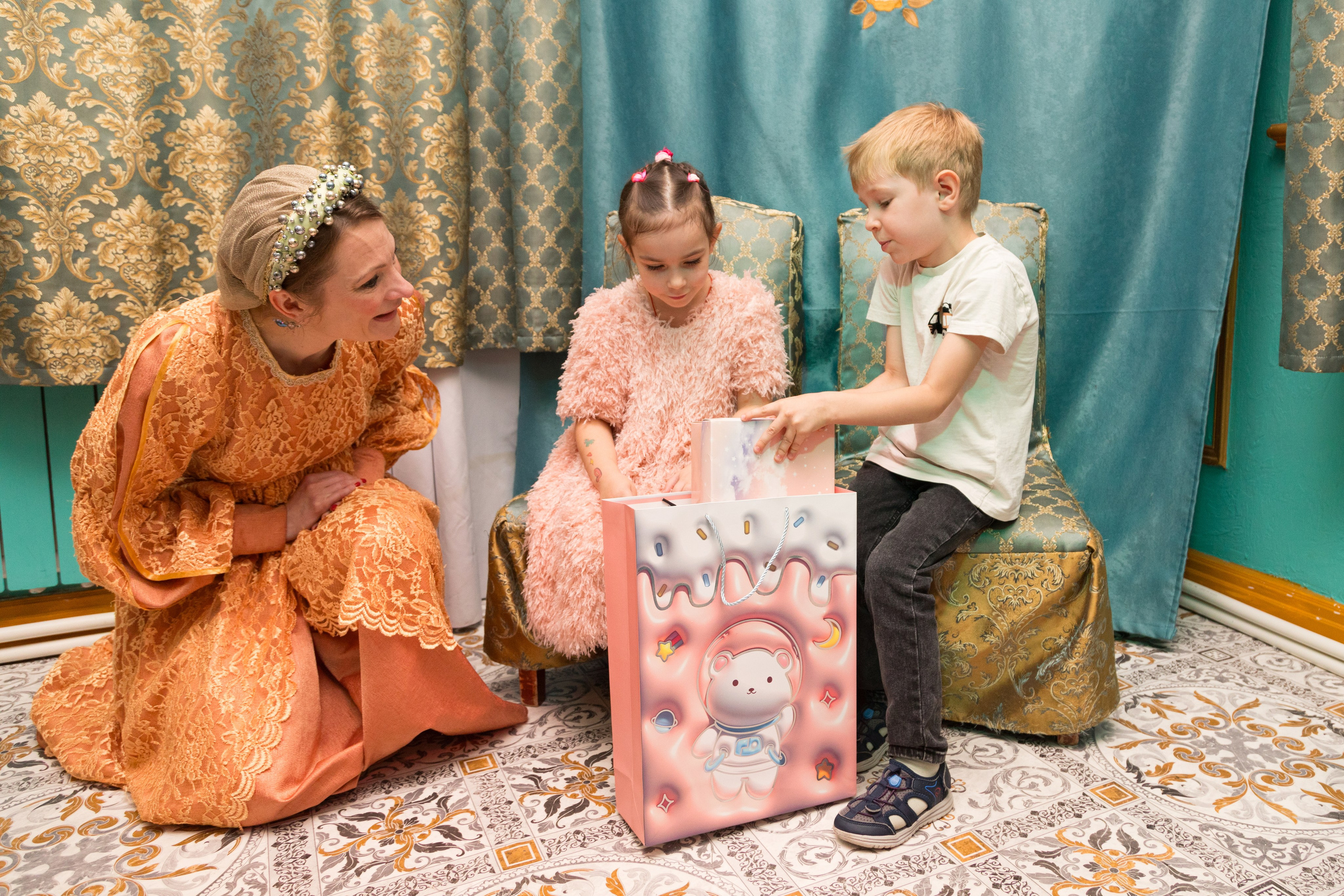 День рождения Луши. Сказкин дом. Детский и контент фотограф Надя Волкова Санкт-Петербург