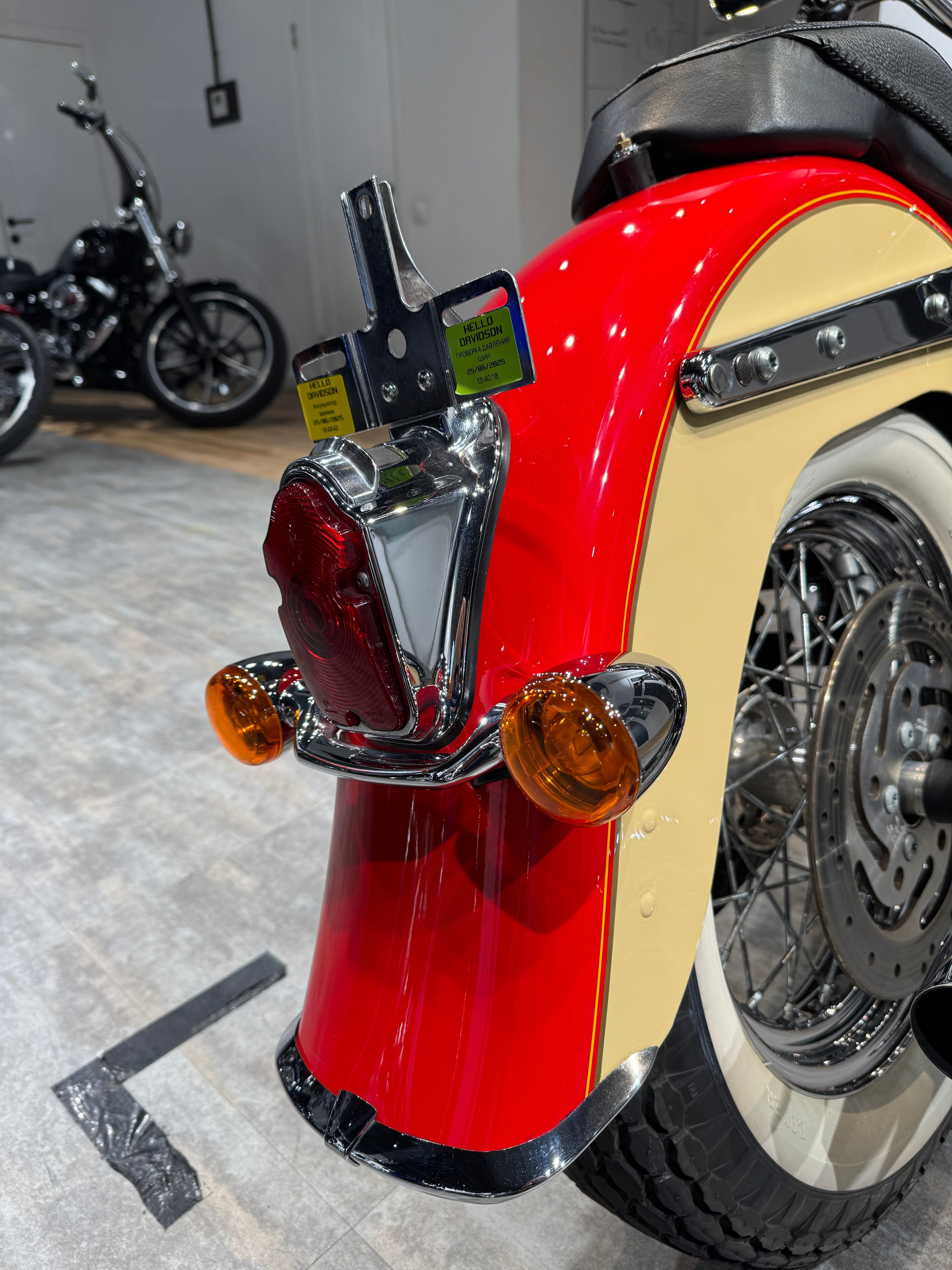 Harley Davidson Deluxe Orange Sand (Touring)— купить мотоцикл. Hello Davidson, Москва. Только хорошие мотоциклы…