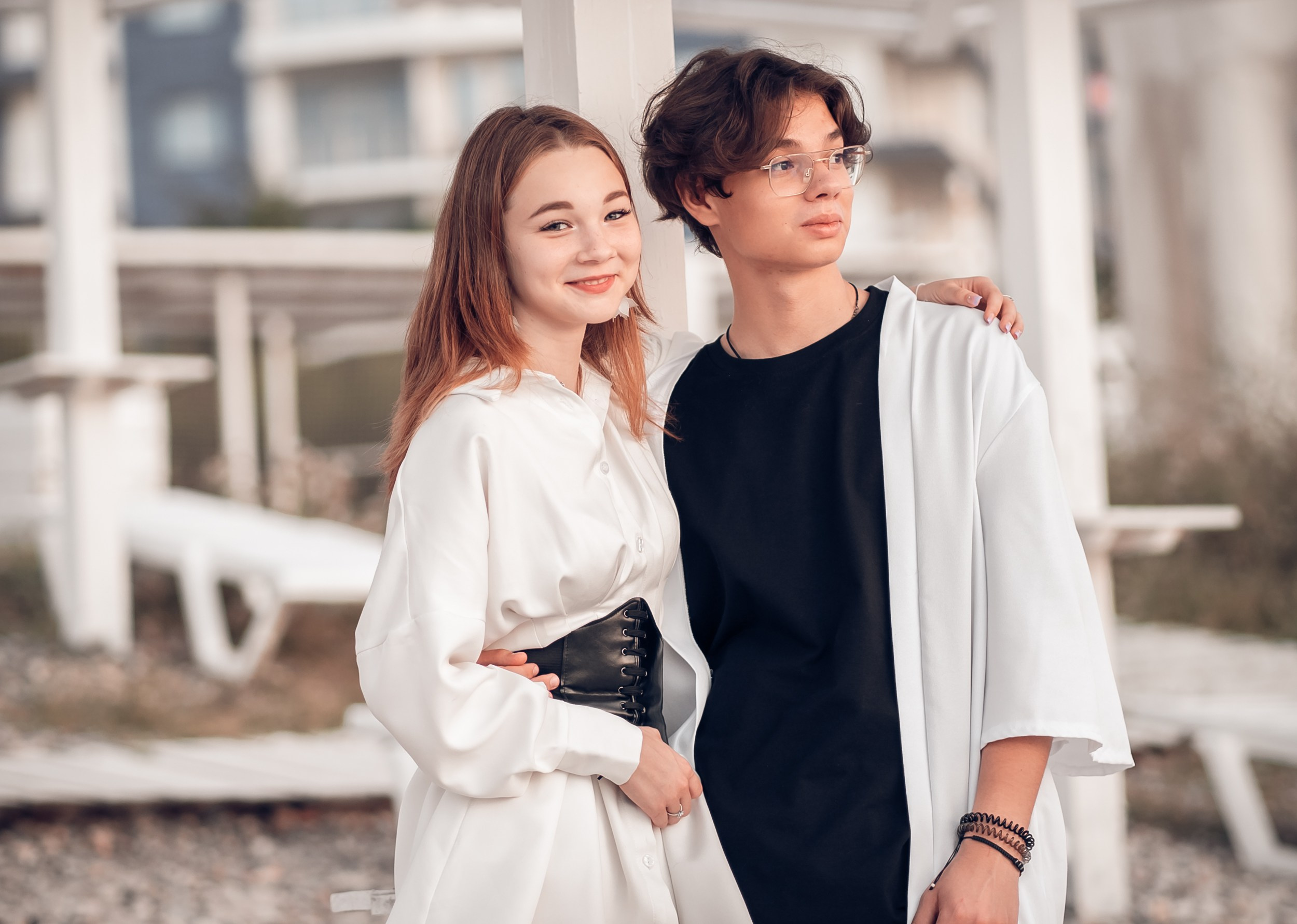 Романтическая фотоистория на закате пляжа Аквамарин. Церковный фотограф Севастополь