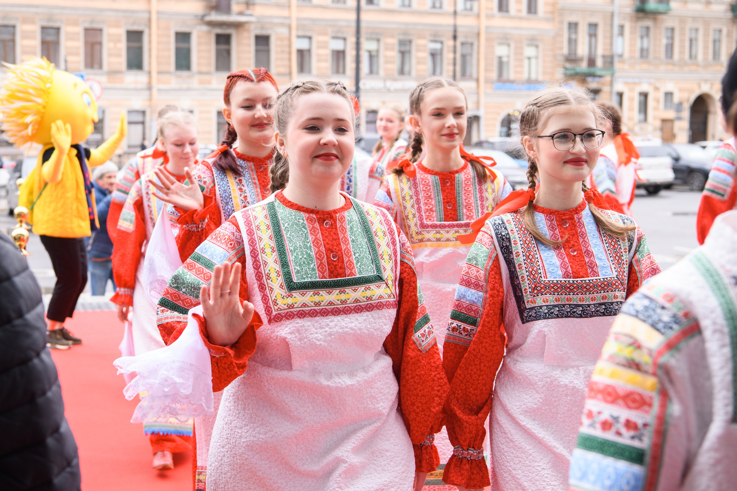 23 апреля, часть 1, БКЗ Октябрьский, г. Санкт-Петербург. Золотое яблочко