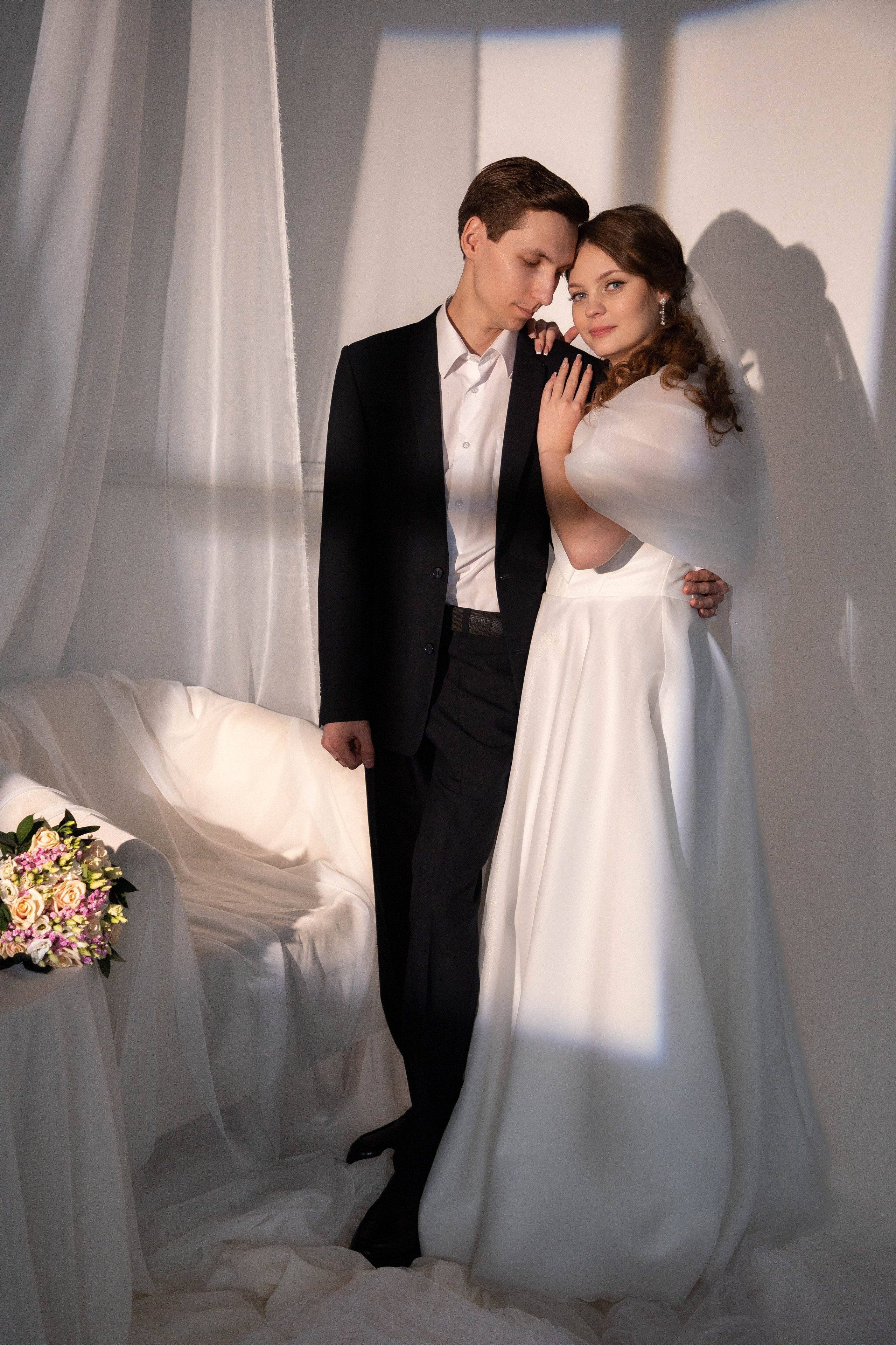 Свадебная фотосессия в студии. Фотограф Анастасия Тихонова
