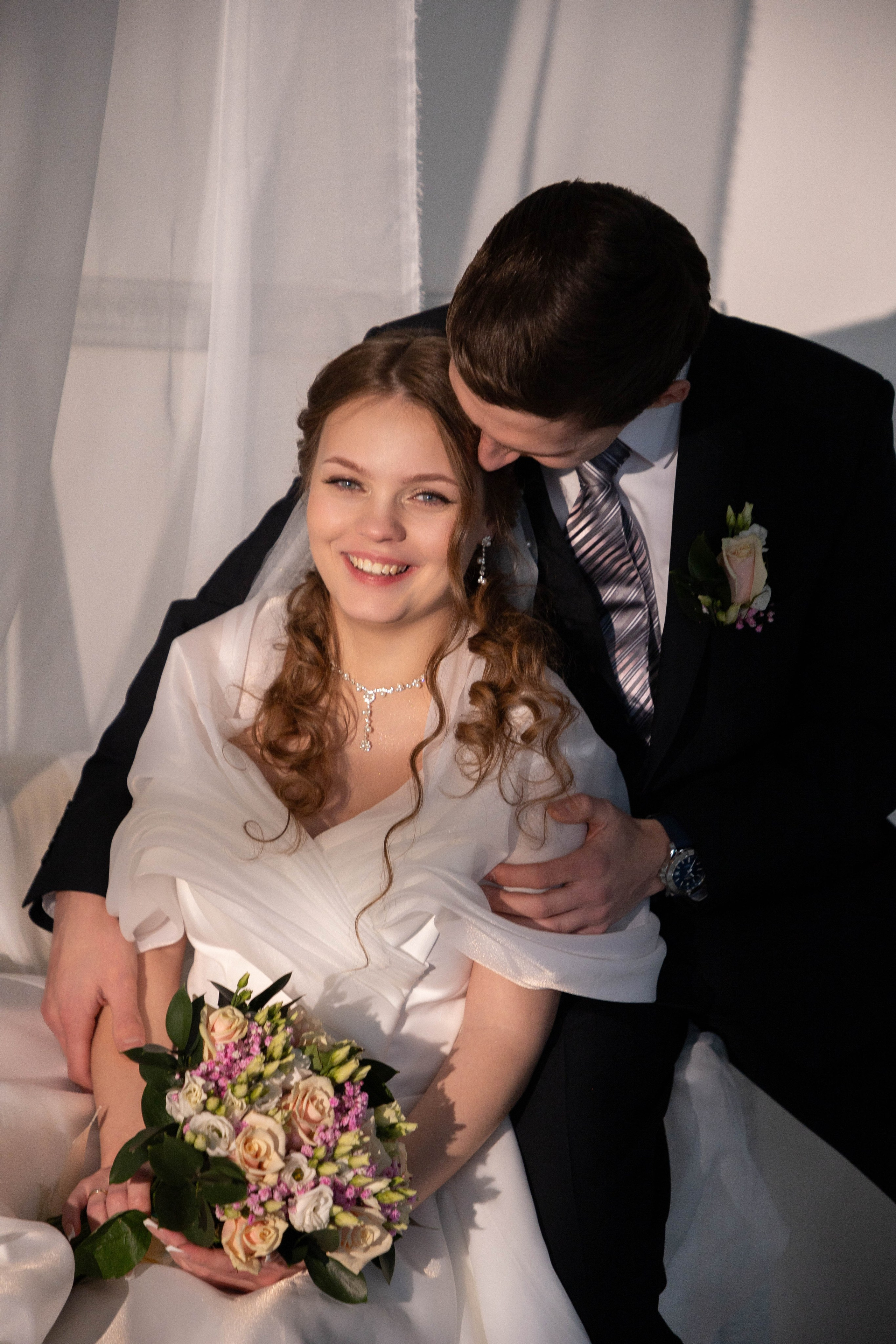 Свадебная фотосессия в студии. Фотограф Анастасия Тихонова