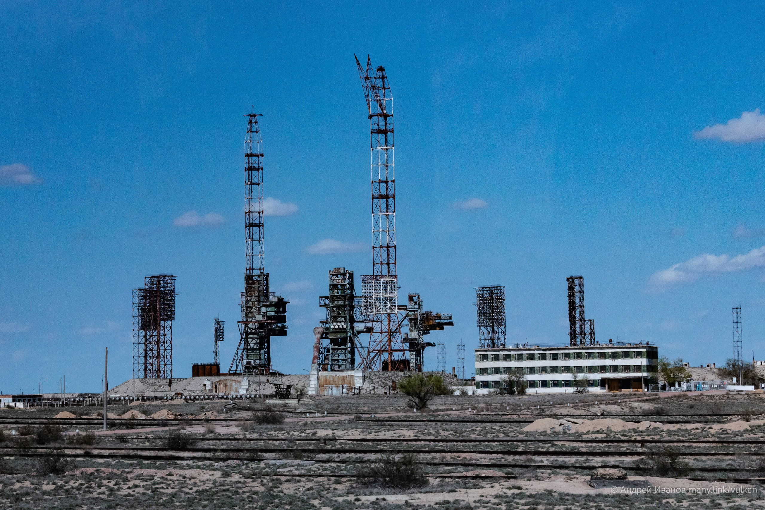 Перелёт на Байконур в 2026 г на самолётах АОН. Фотоальбом показывающий увлекательный мир авиации и мир медведей Андрея Иванова