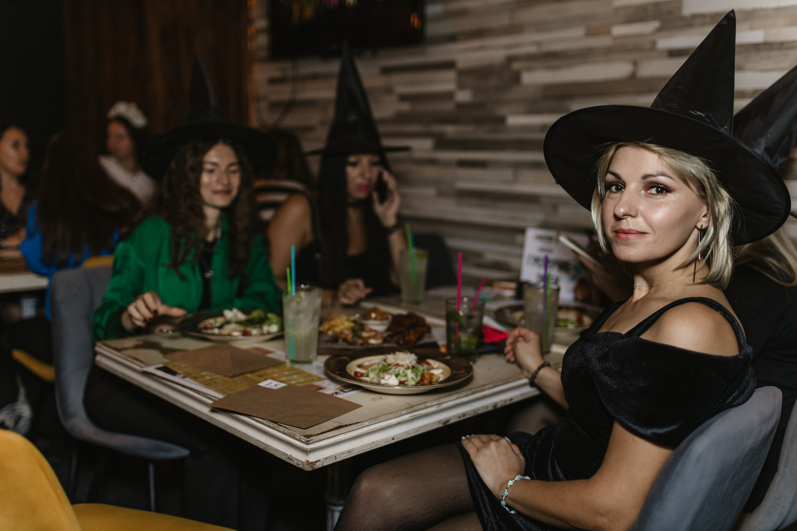 Квиз. I MOM'S. Свадебный фотограф. Москва и Московская Область