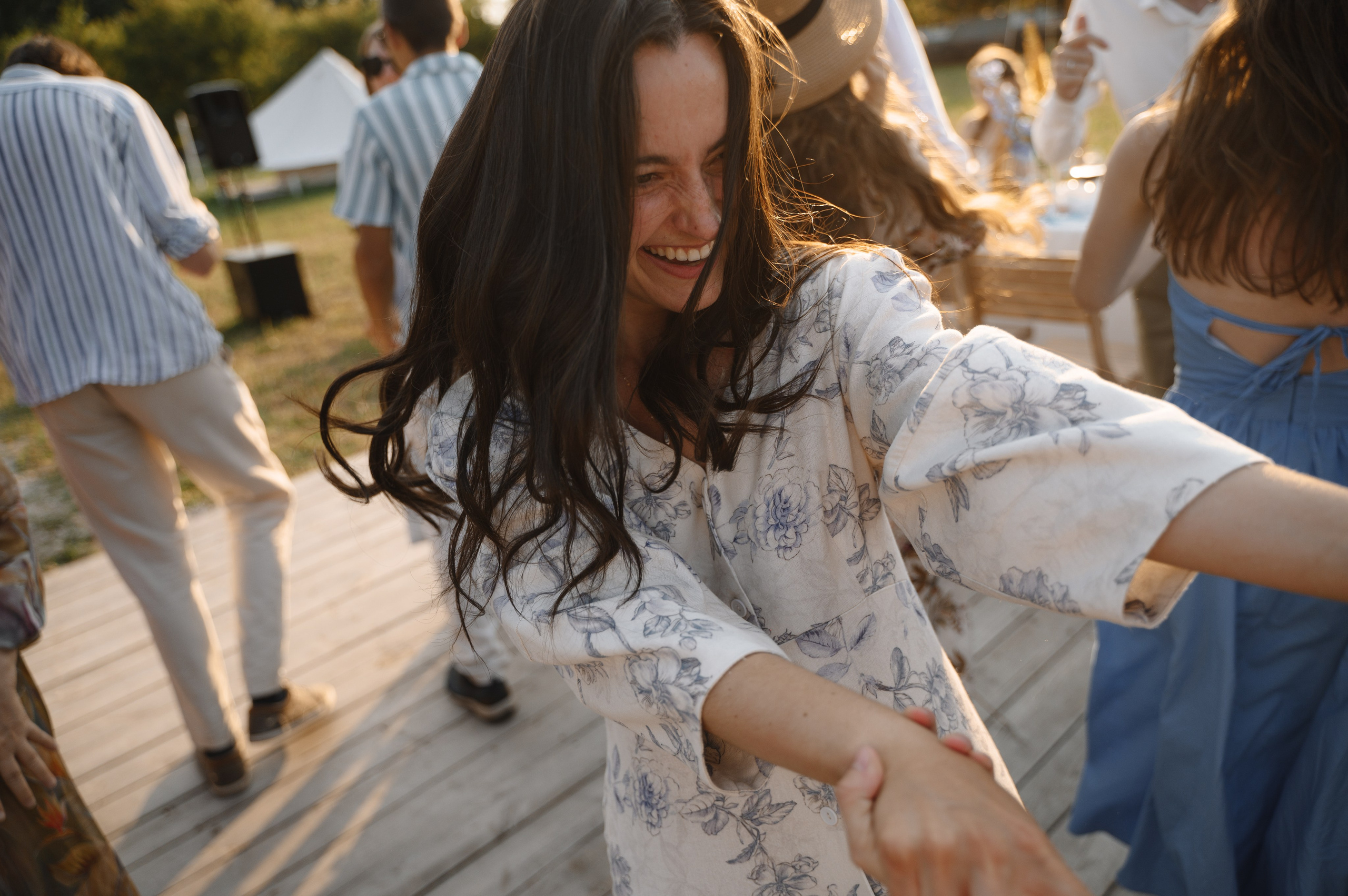 Держась за руки…. Свадебный фотограф Тольятти Самара Холмов Артем