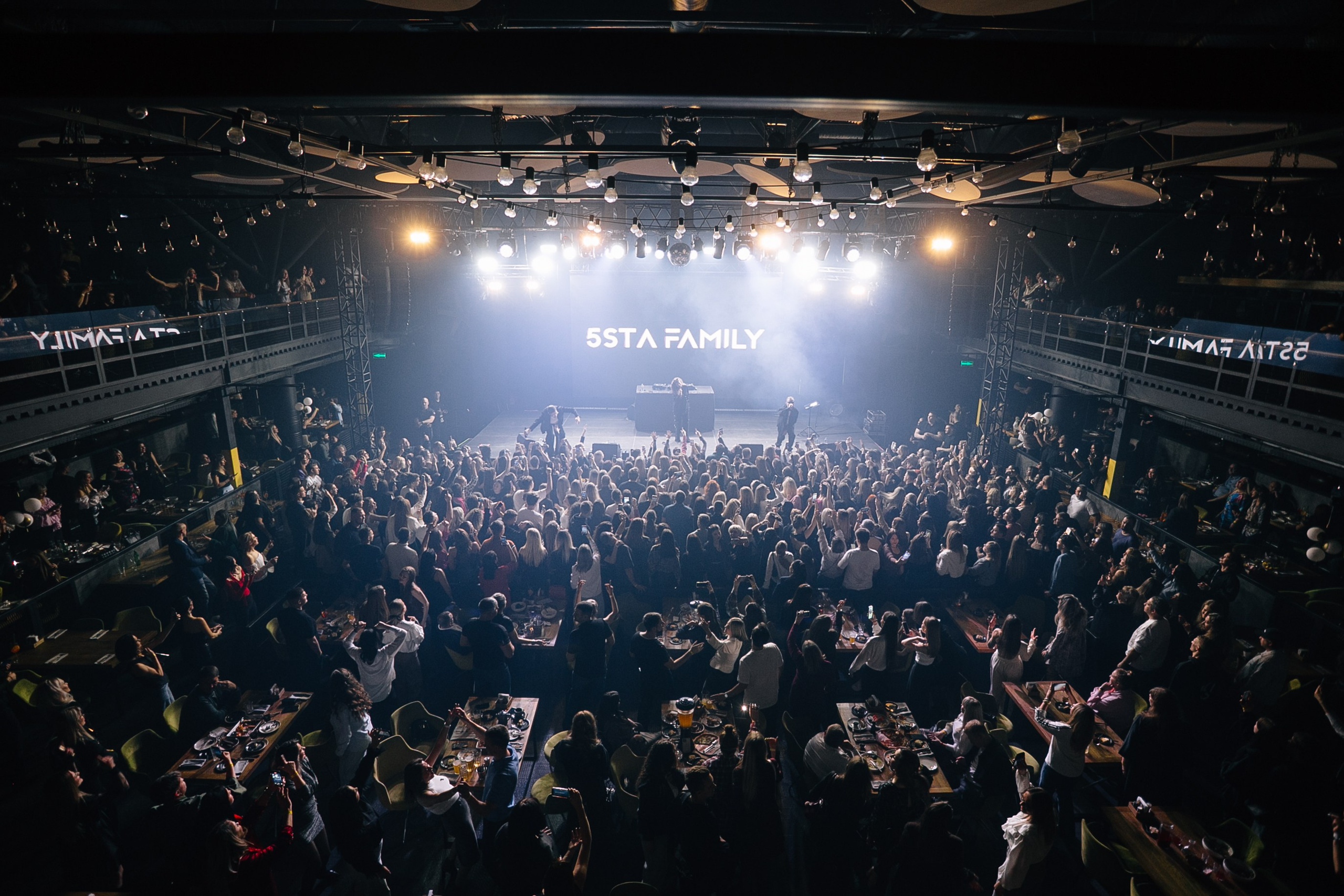 Ночная жизнь Смоленска. Фотограф | Михаил Буш Смоленск