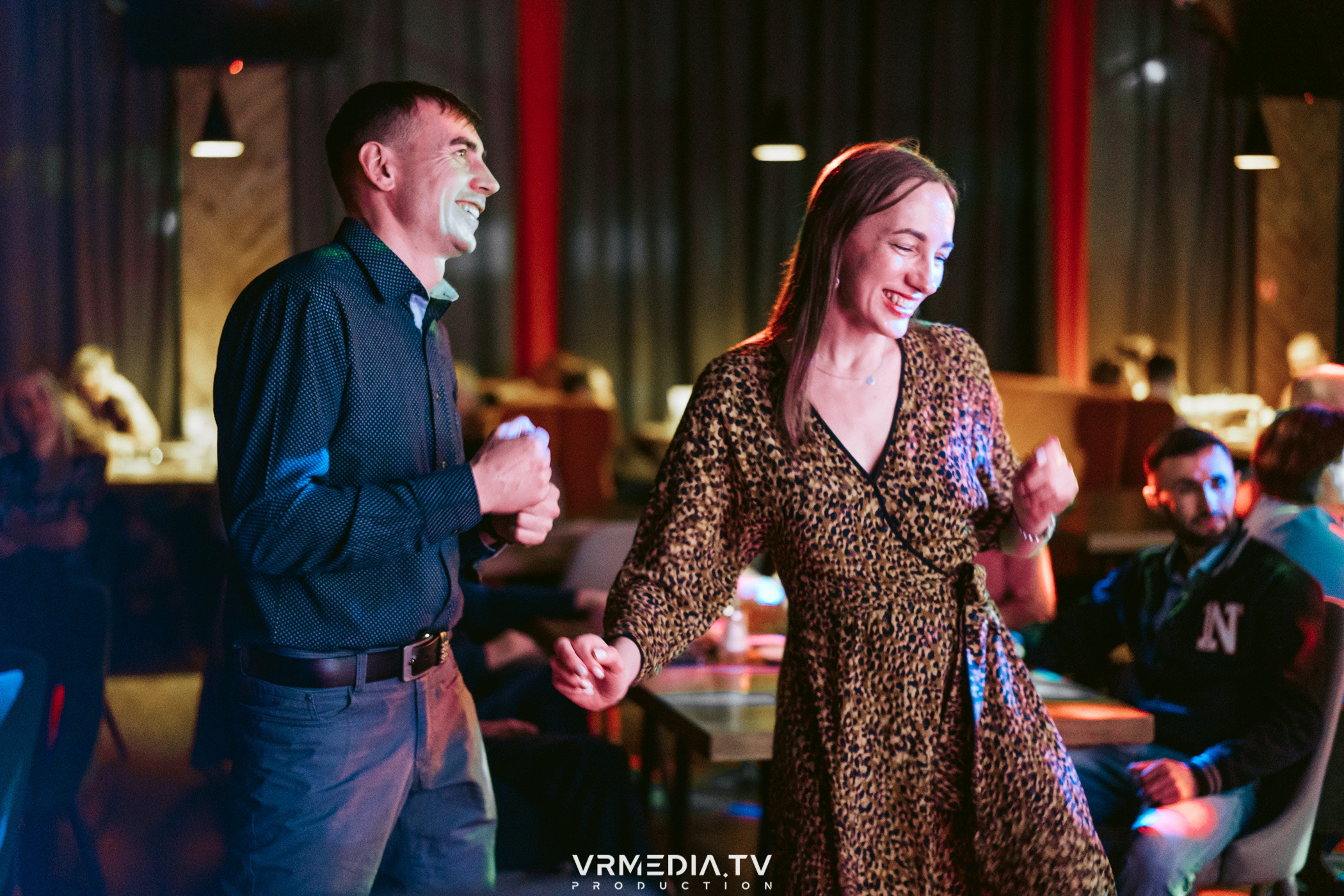 Джазовая среда: Чарльз Бёртон (США)