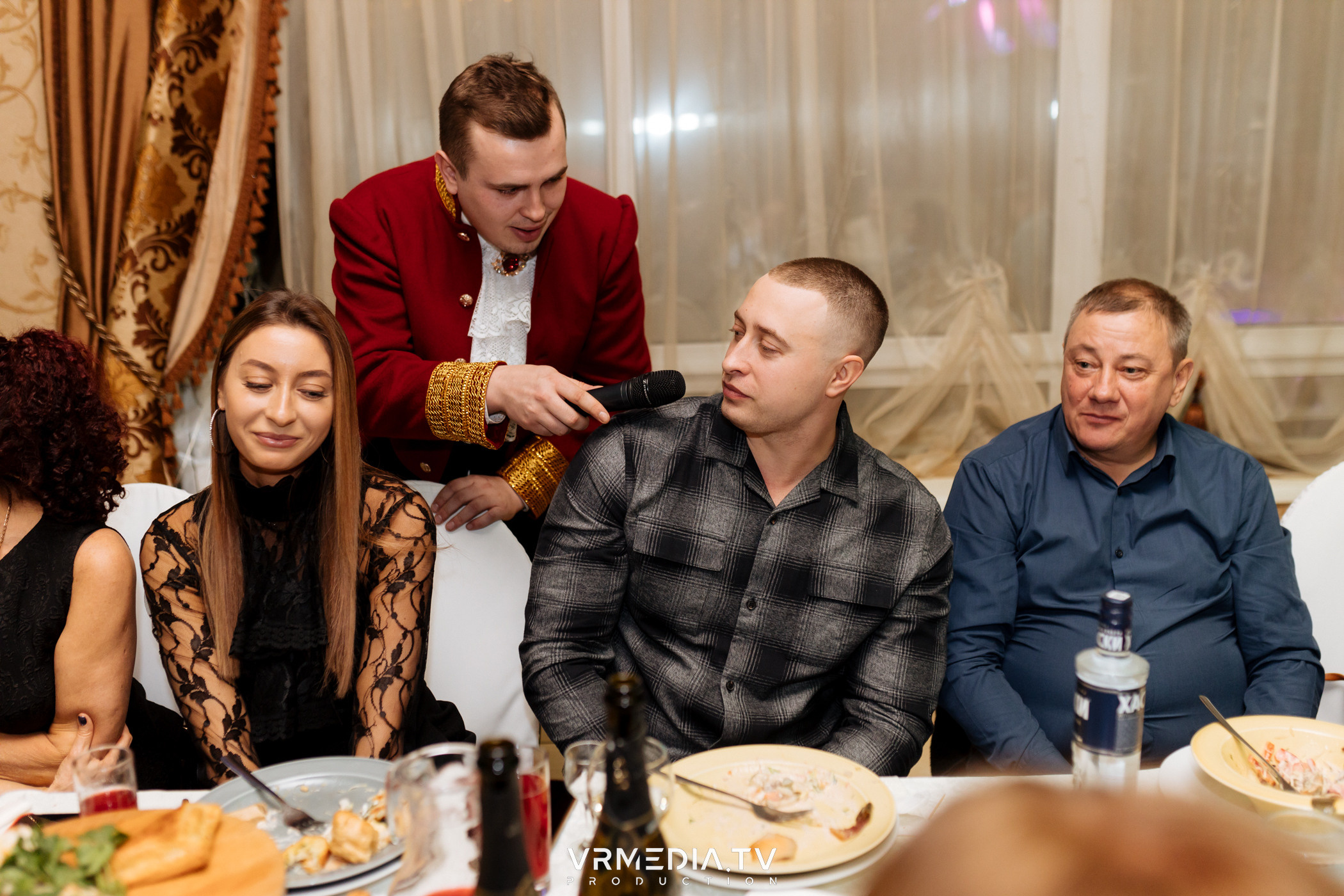 «Новогодний Мюзикл» в ресторане «Лазурный Берег»