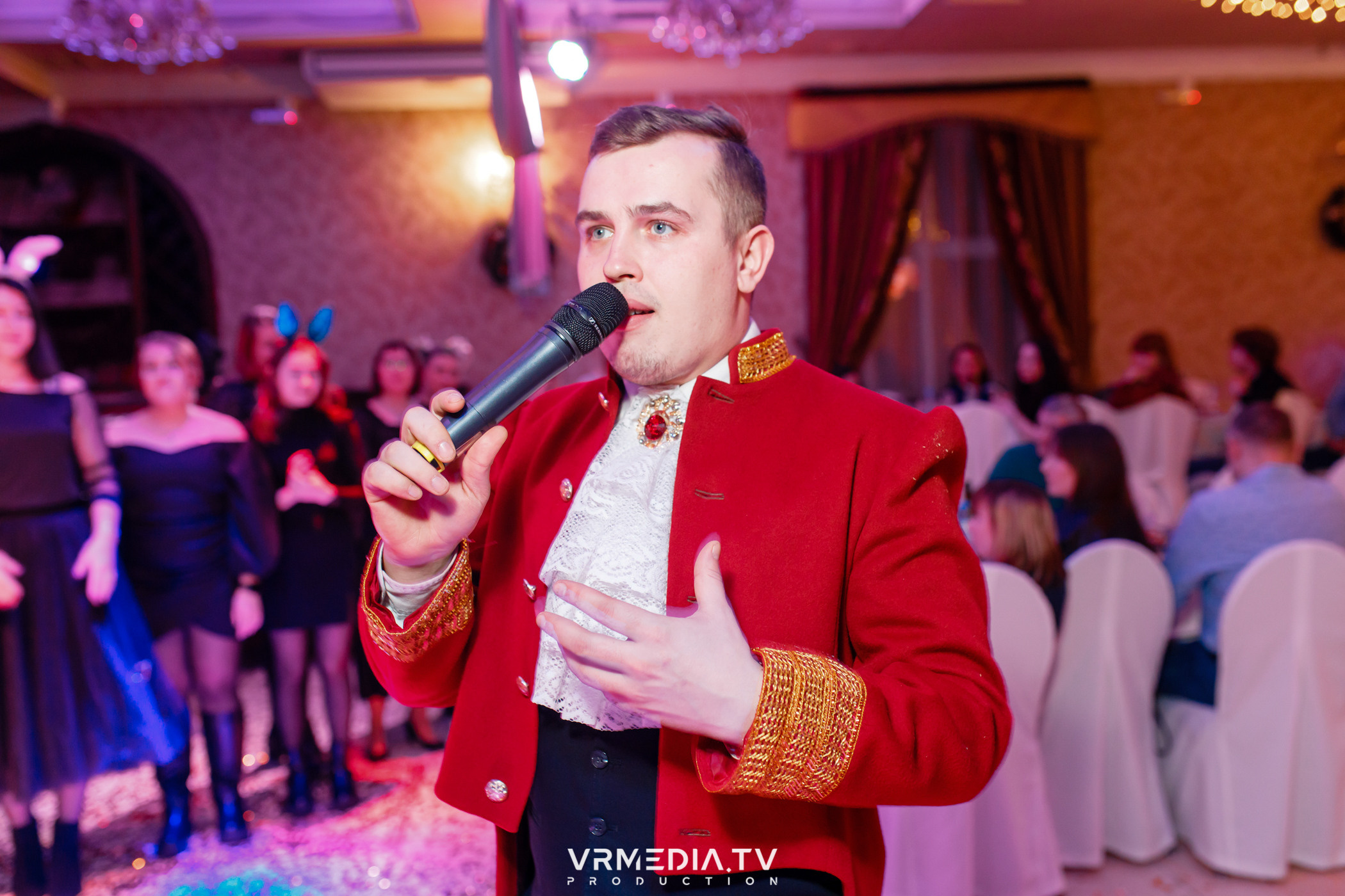 «Новогодний Мюзикл» в ресторане «Лазурный Берег»