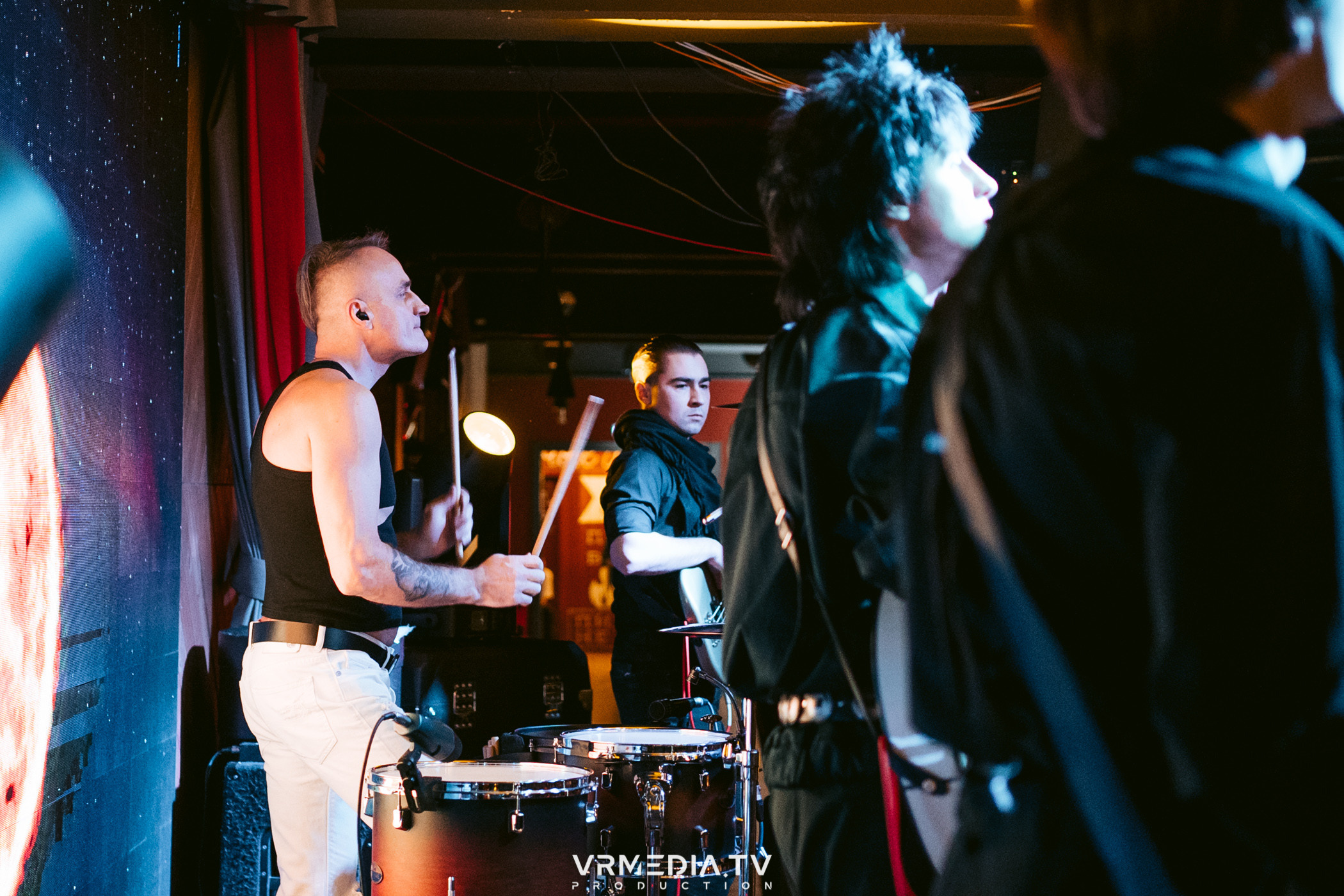 Джазовая среда: шоу «КИНОхроника»