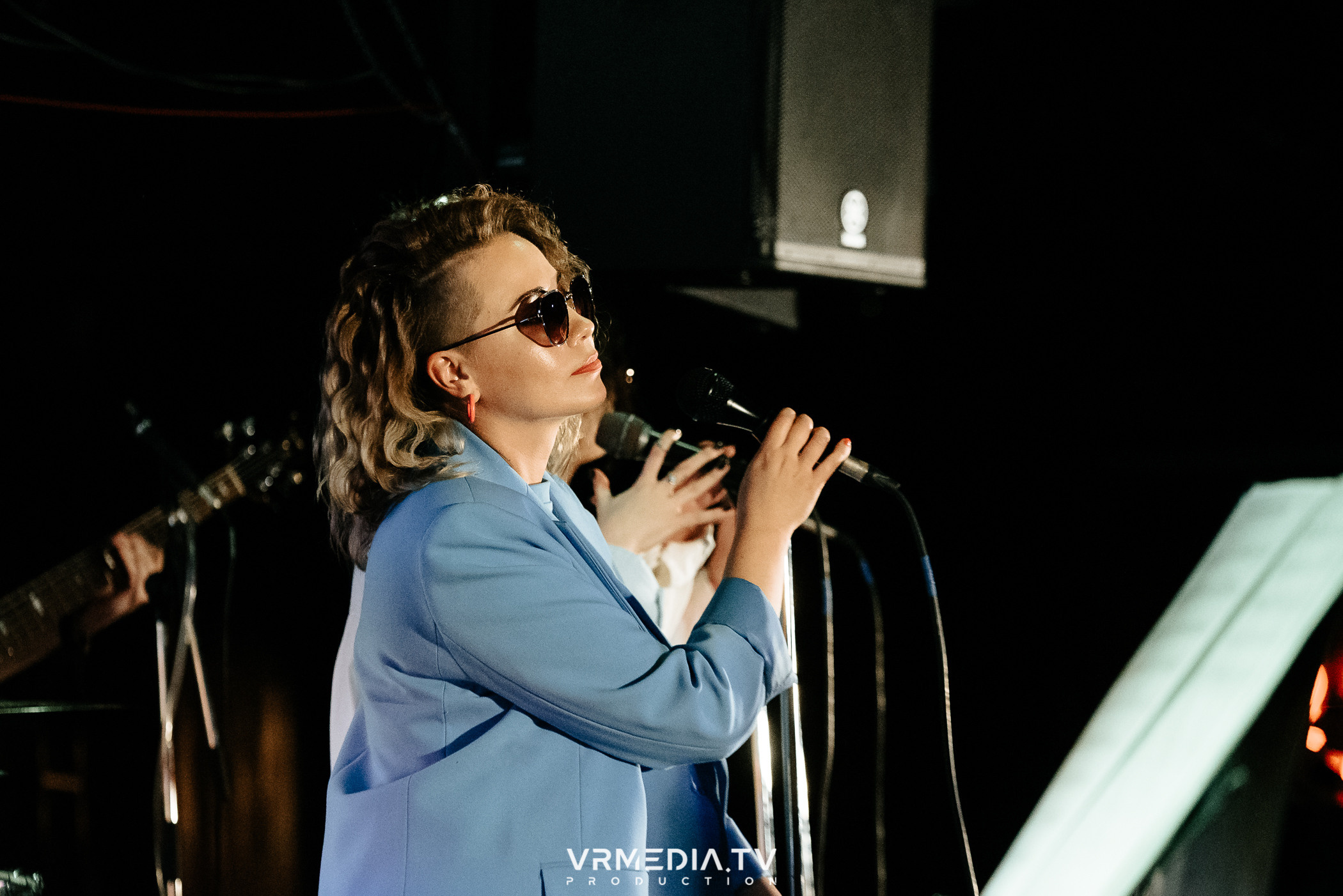 Джазовая среда: BBQueen: Переменная облачность