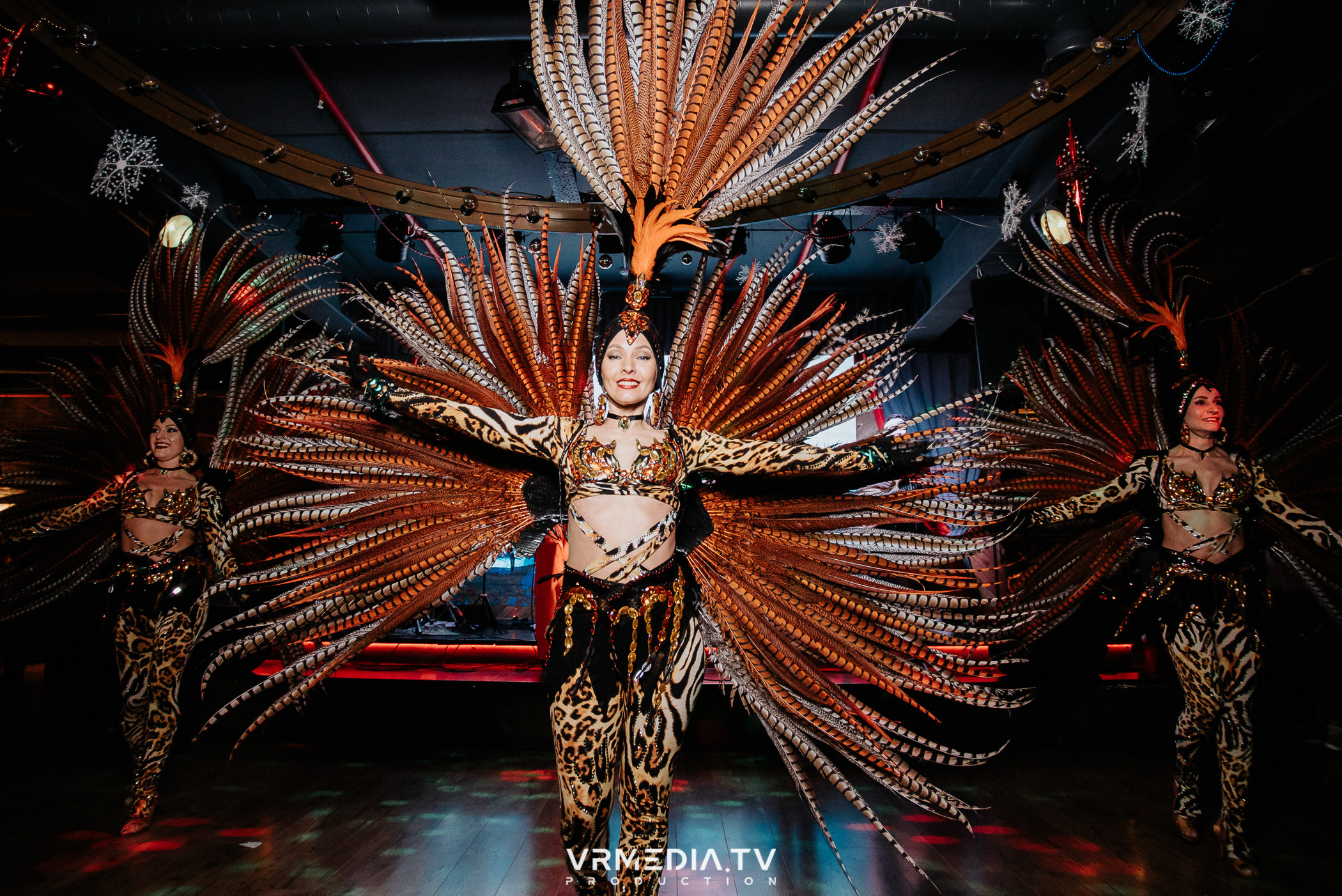 Жаркий новогодний корпоратив в гриль-баре «Жара»