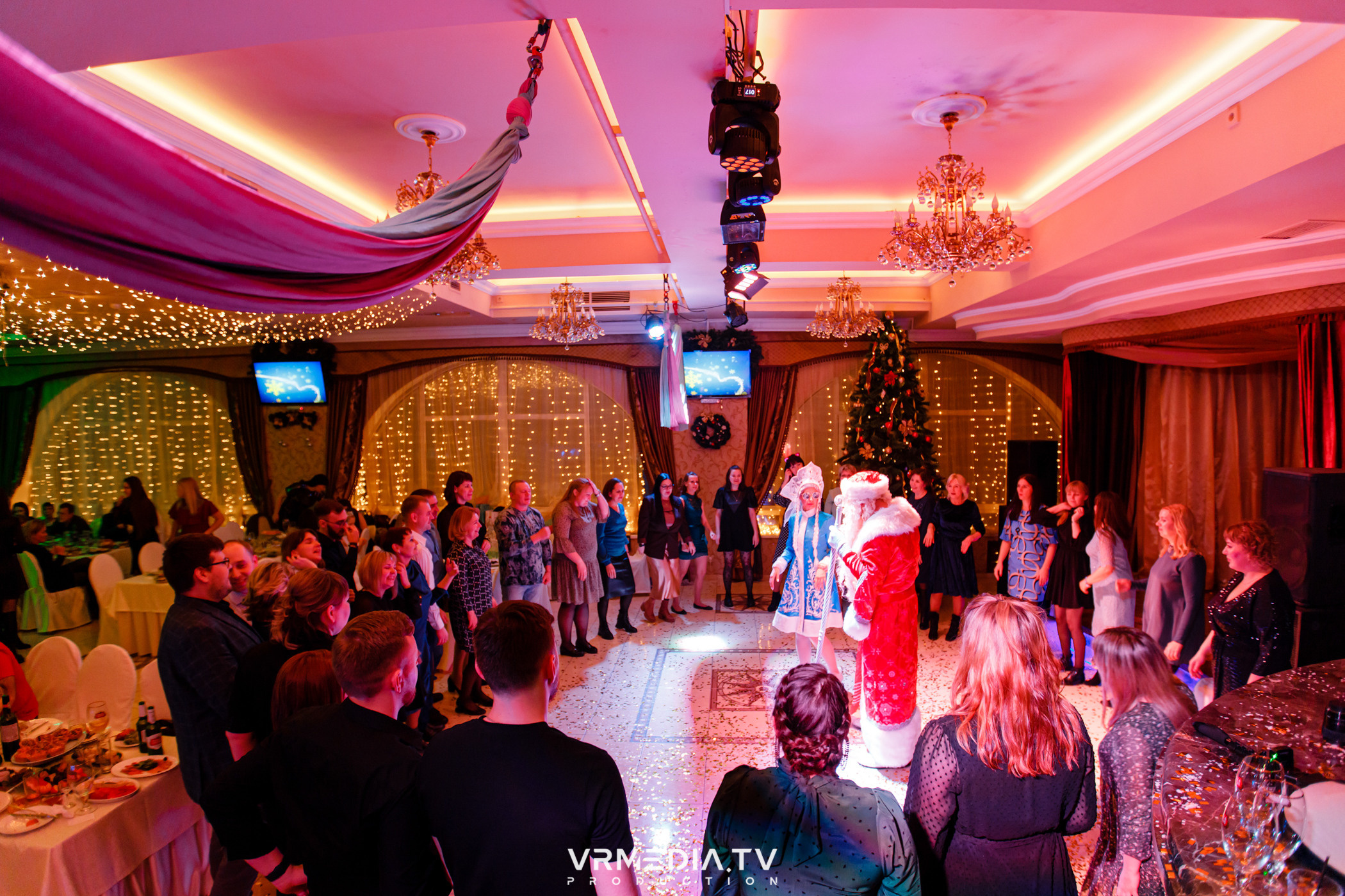 «Новогодний Мюзикл» в ресторане «Лазурный Берег»