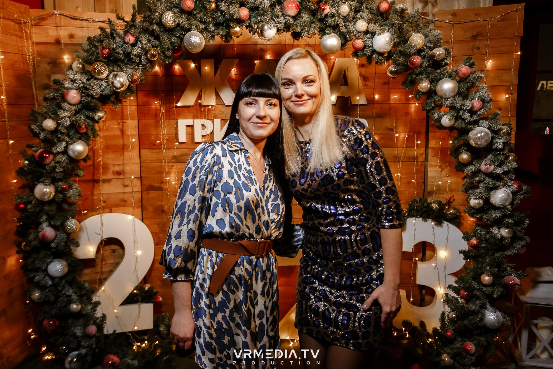 Жаркий новогодний корпоратив в гриль-баре «Жара»