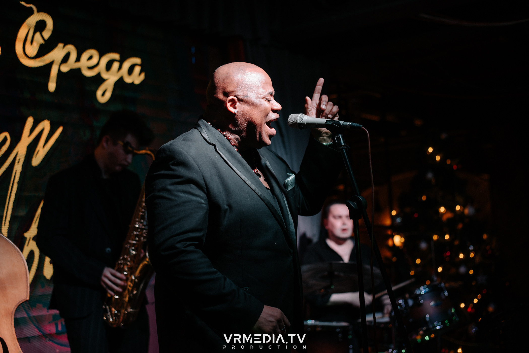 Джазовая среда: Певец Мистер Мелвин (Франция)