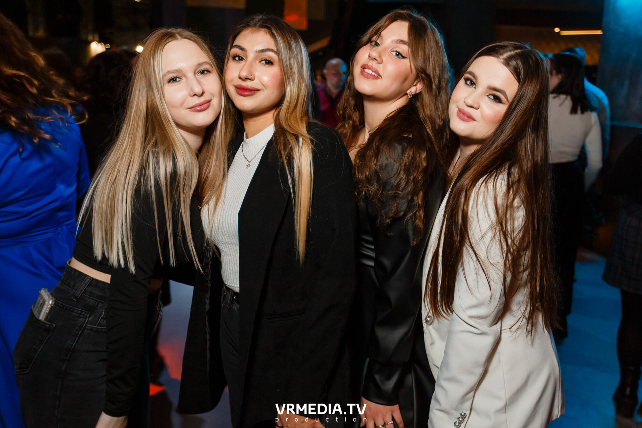 Выходные в баре «DOSKI»