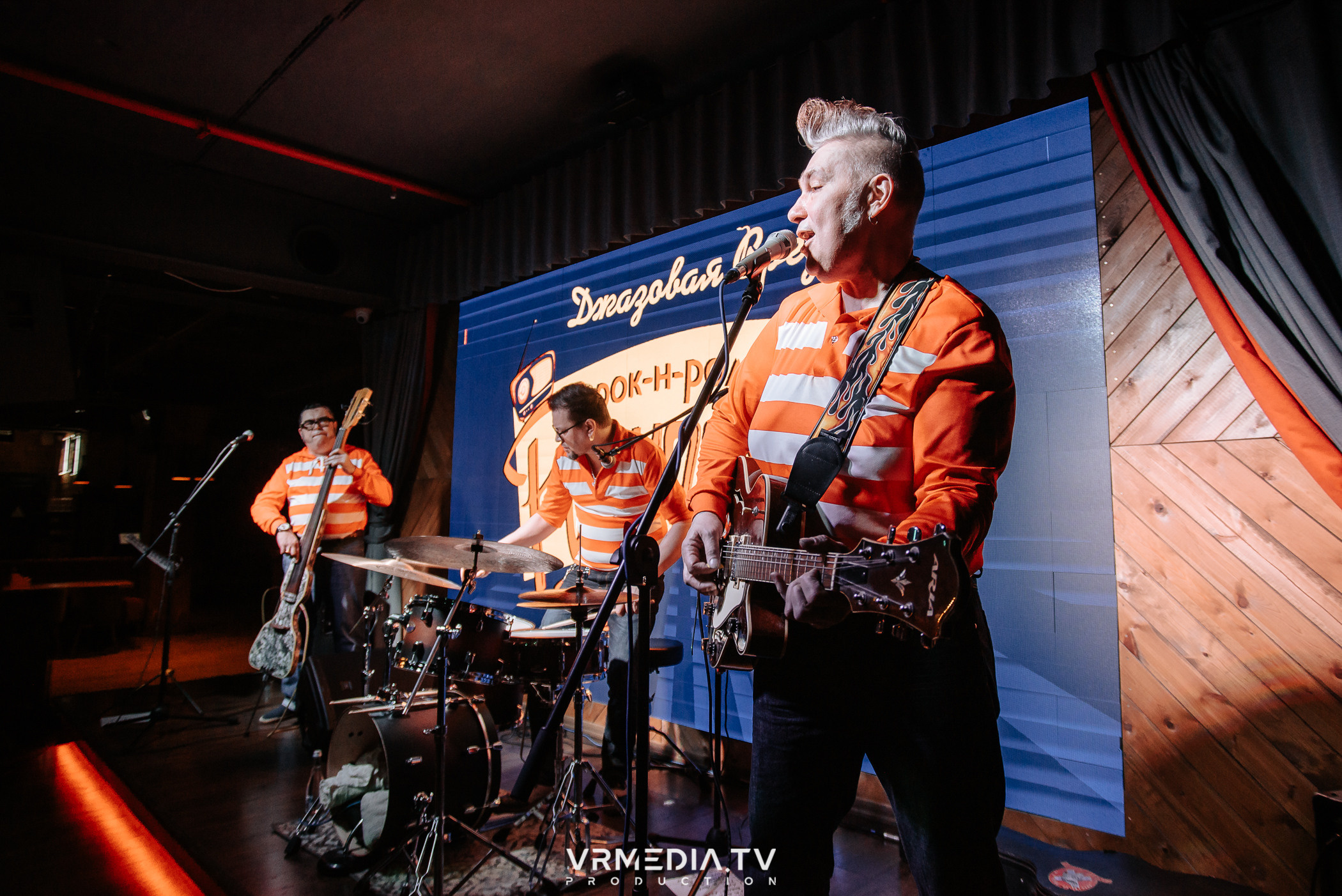 Джазовая среда: РАДИОНЯНЯ (Москва)