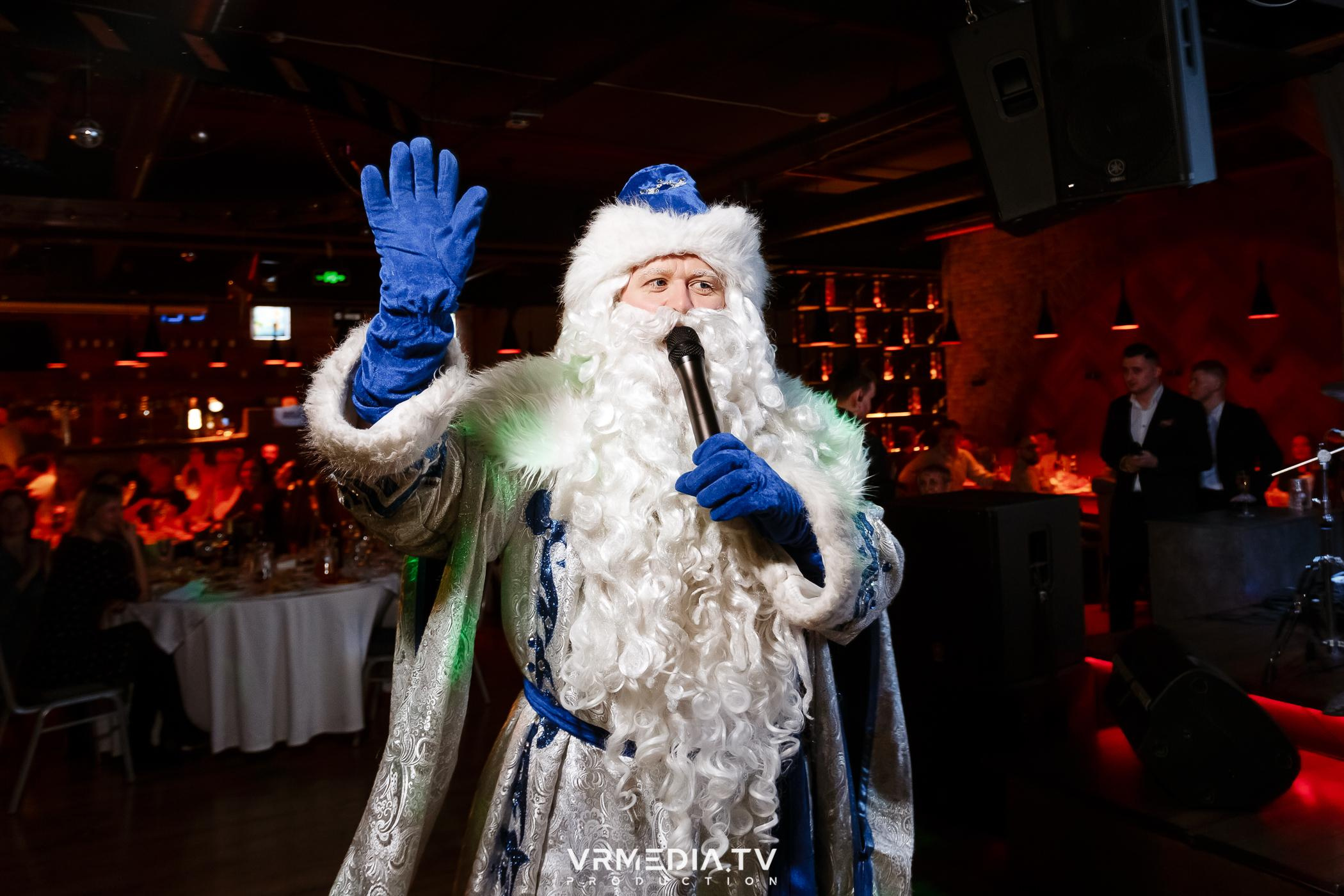 Жаркий новогодний корпоратив в гриль-баре «Жара»