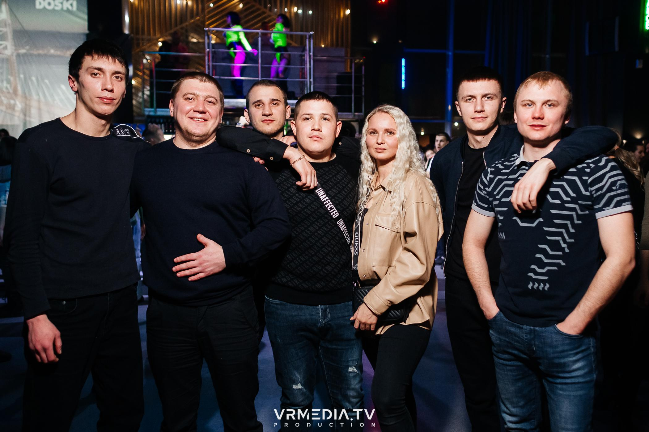 Выходные в баре «DOSKI»