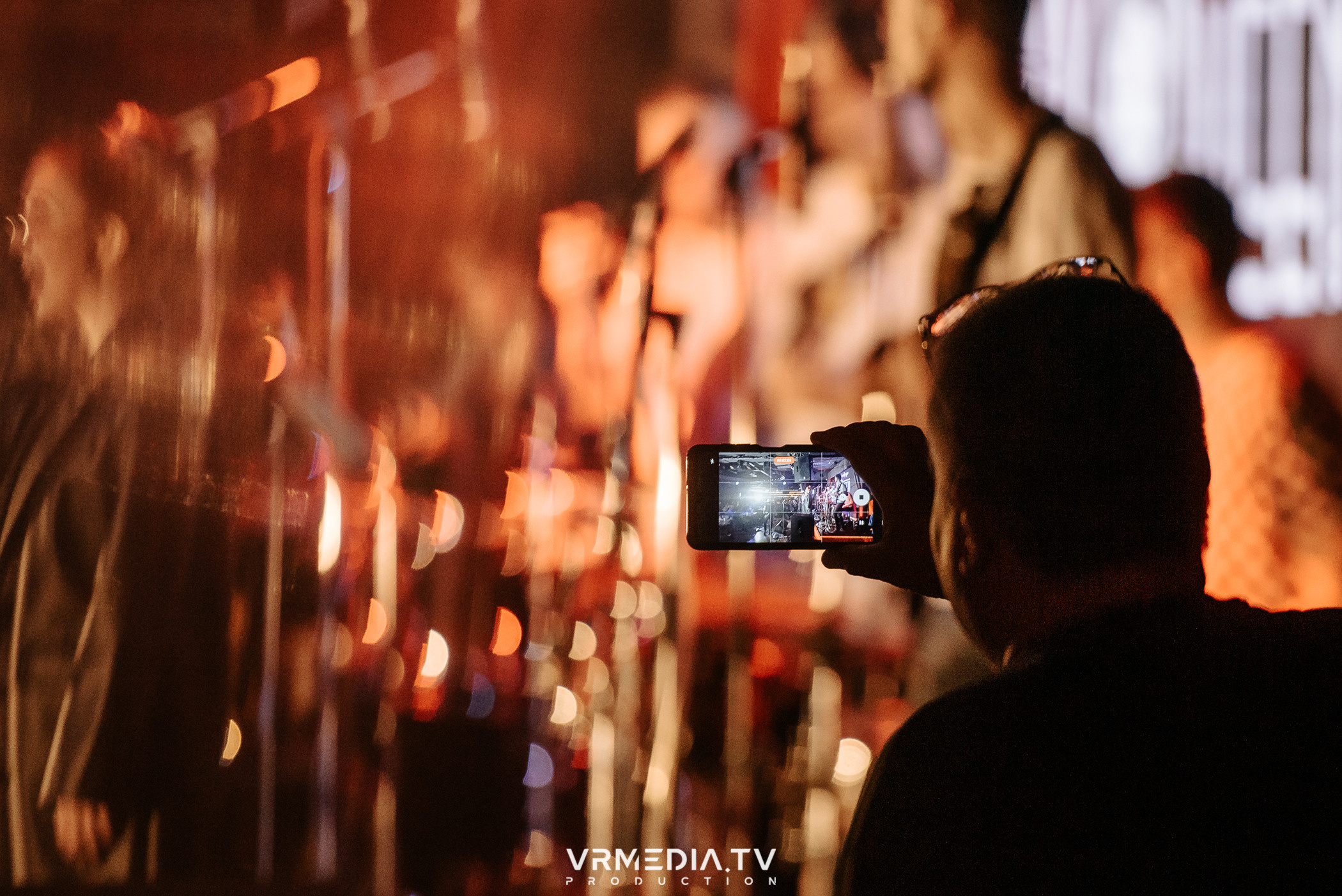 Джазовая среда: BBQueen: Переменная облачность