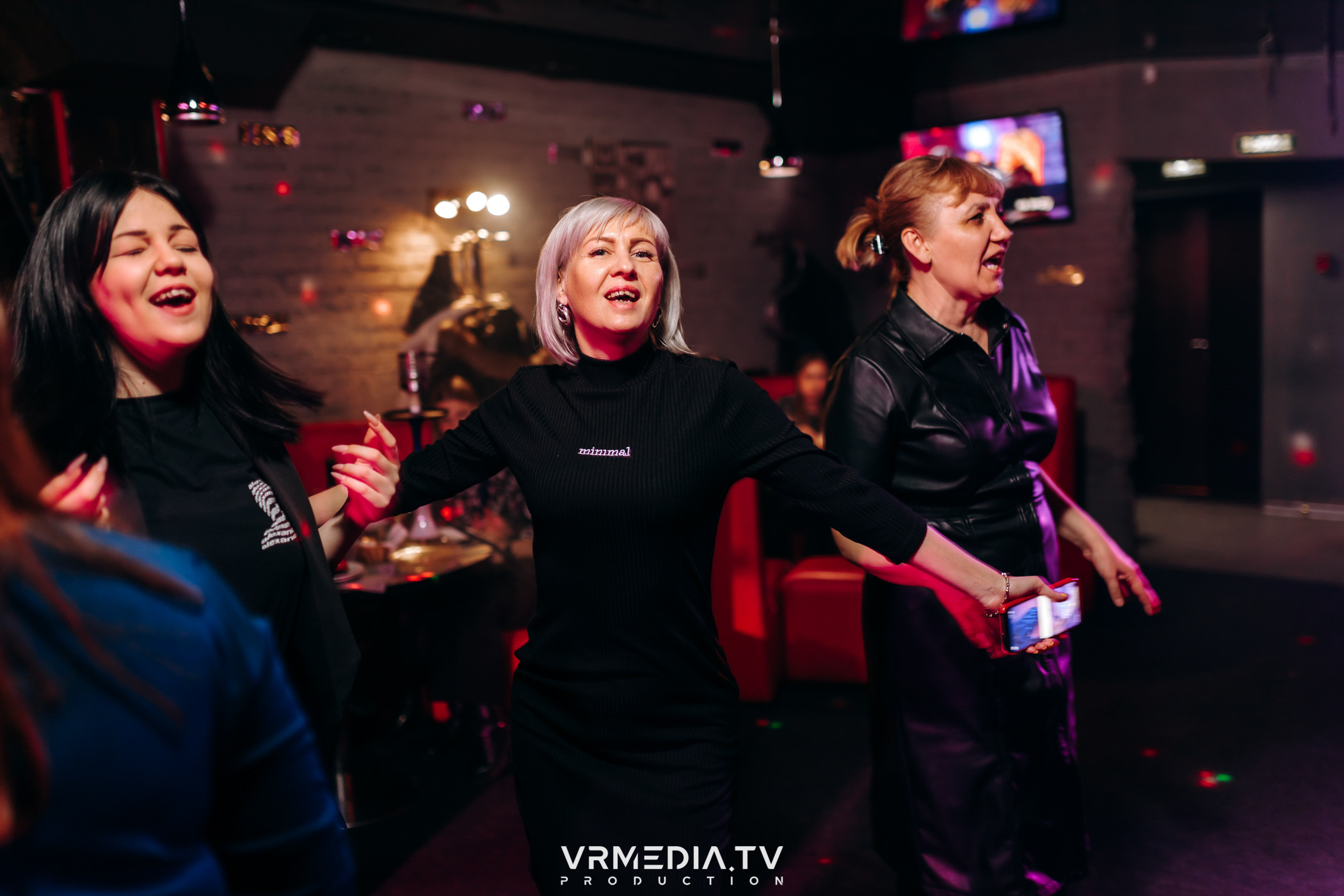 Международный женский день в караоке-баре «Chicago»