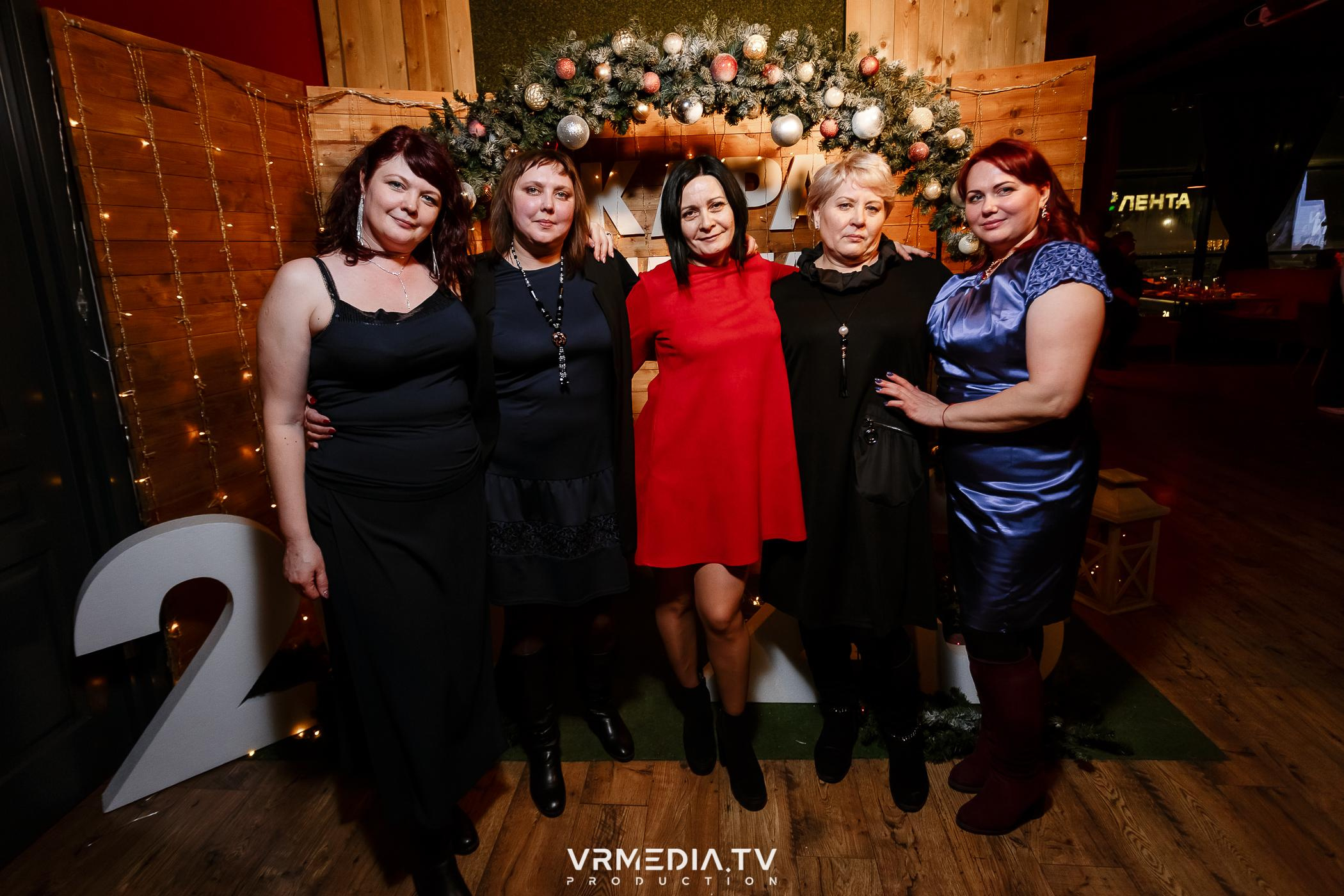 Жаркий новогодний корпоратив в гриль-баре «Жара»