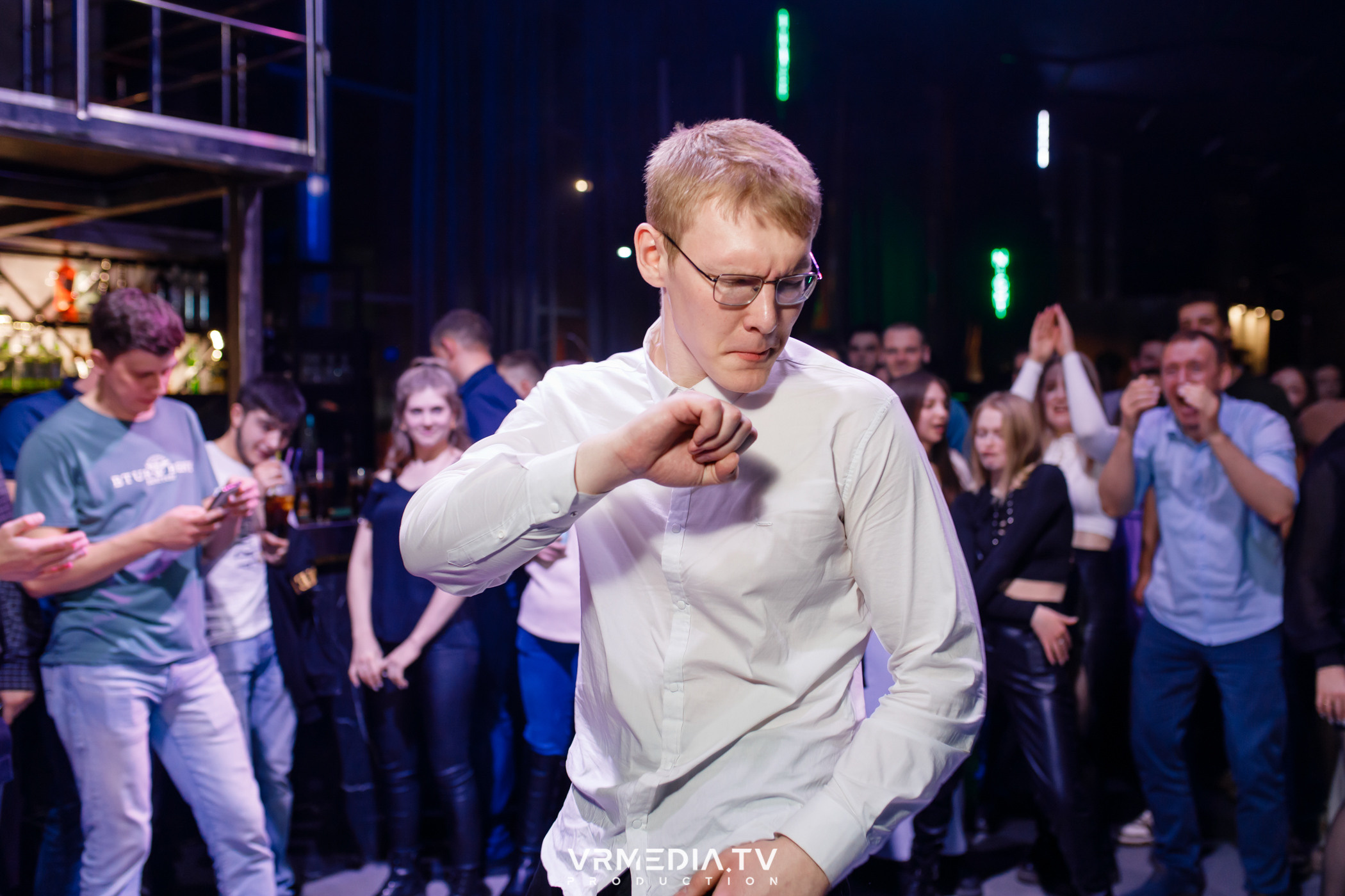 Выходные в баре «DOSKI»