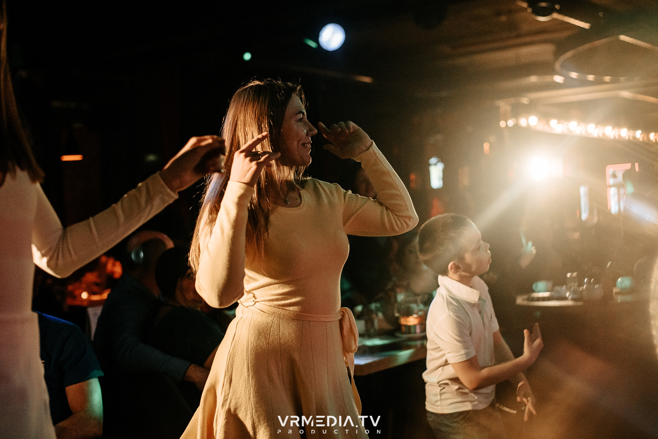 Джазовая среда: BBQueen: Переменная облачность