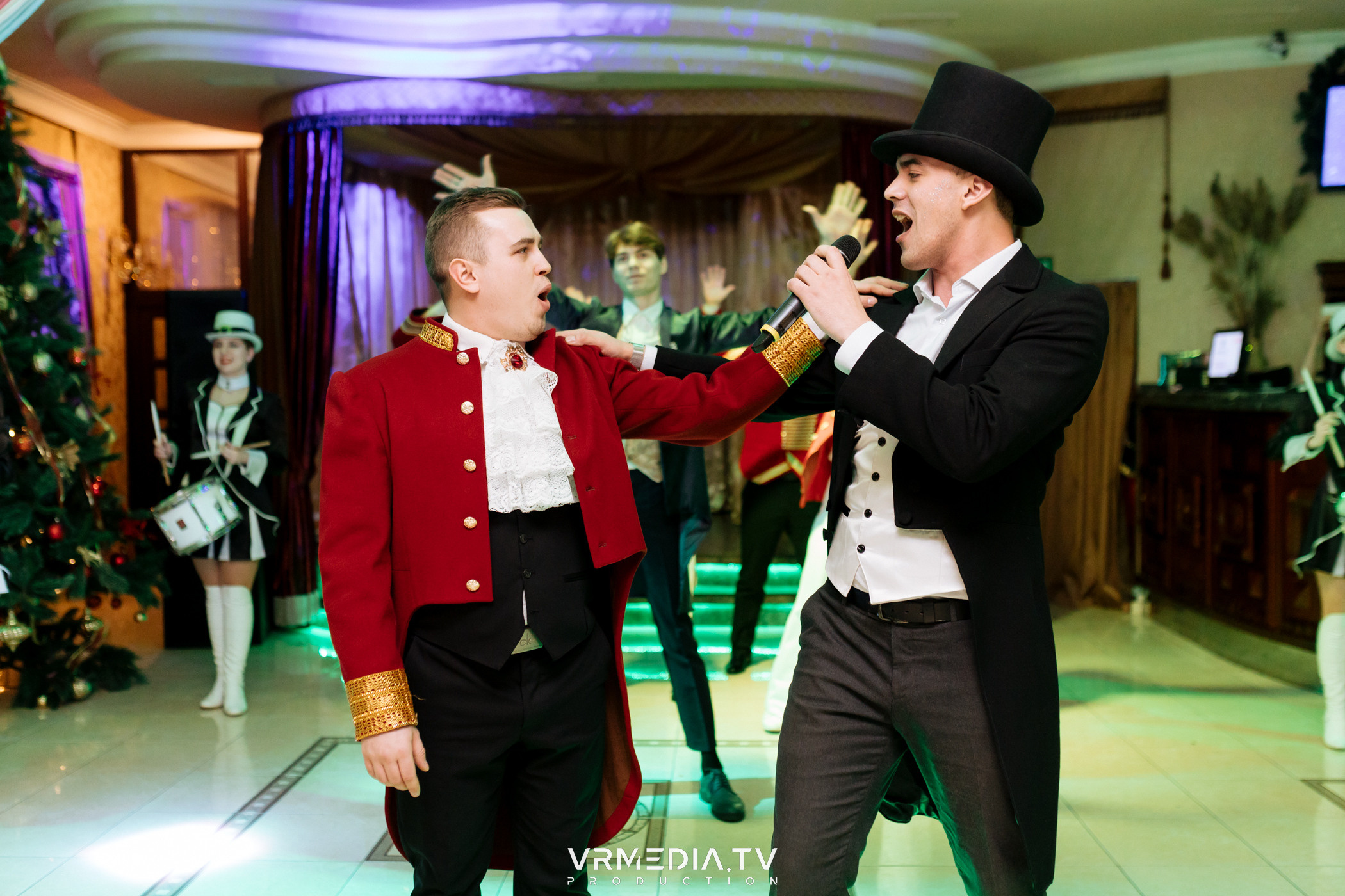 «Новогодний Мюзикл» в ресторане «Лазурный Берег»