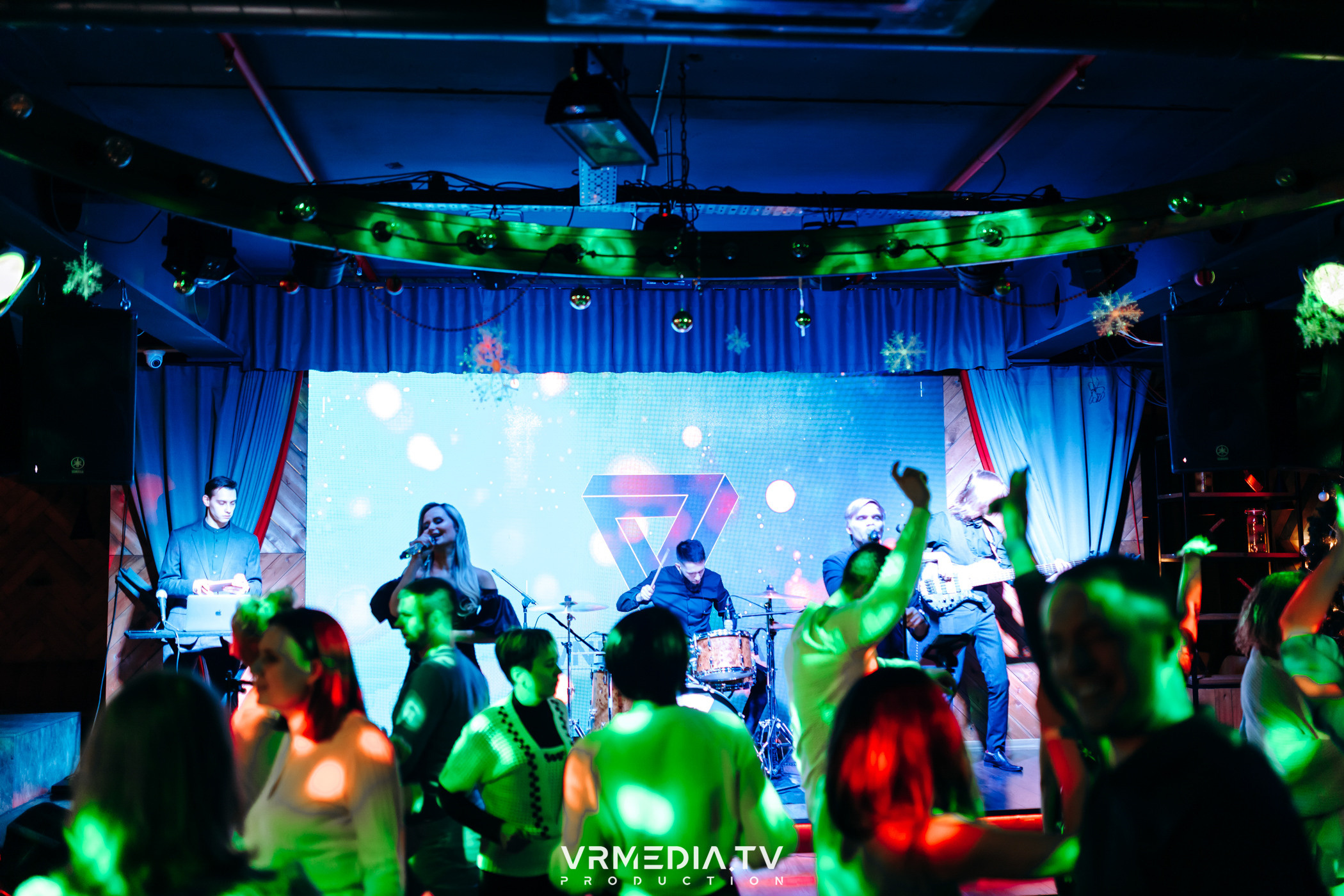 #ЖАРКИЙСТАРЫЙНОВЫЙГОД в гриль-баре «Жара»