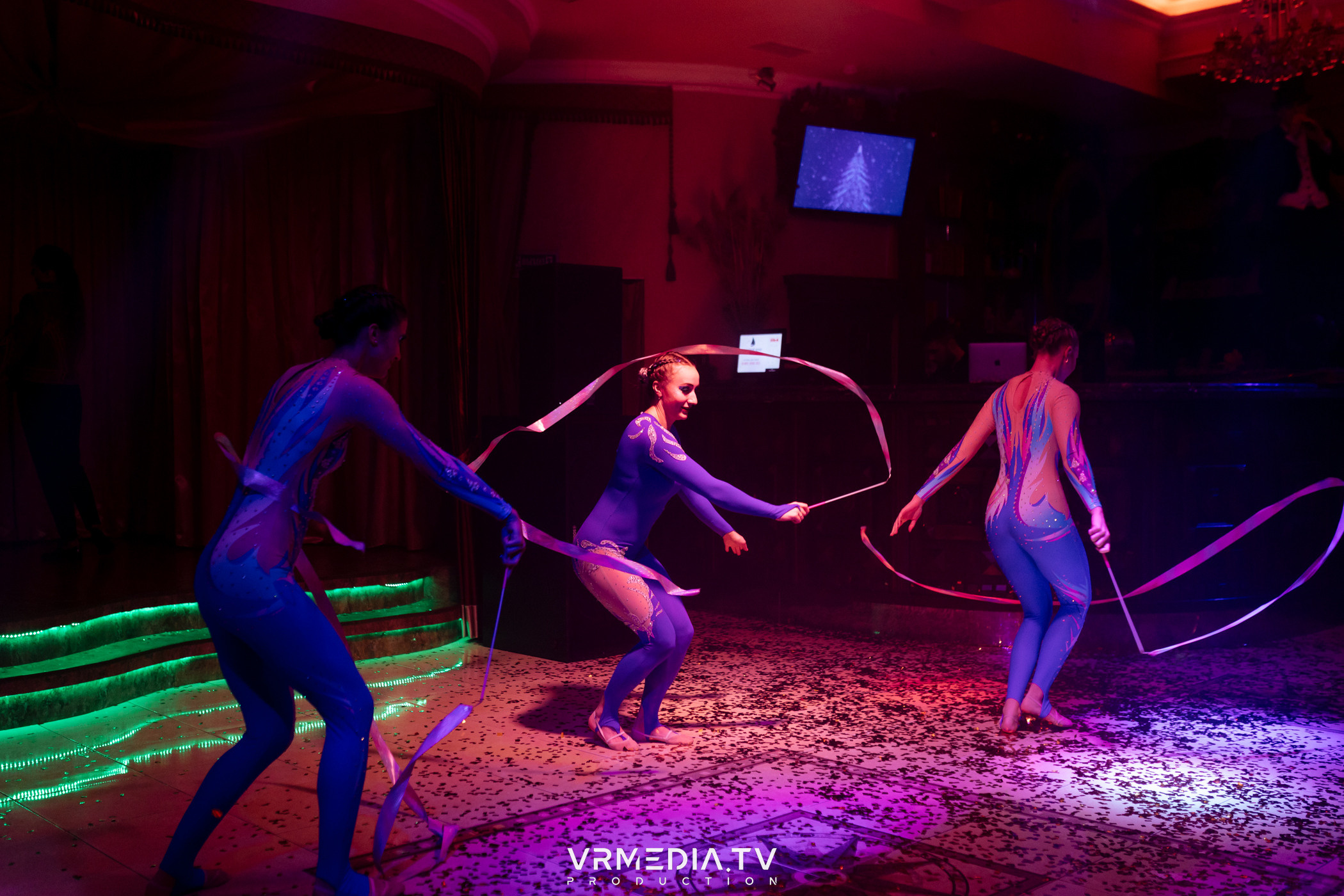 «Новогодний Мюзикл» в ресторане «Лазурный Берег»