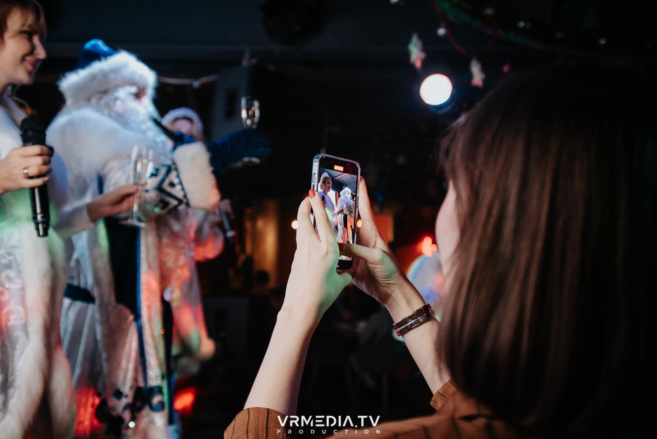 Жаркий новогодний корпоратив в гриль-баре «Жара»