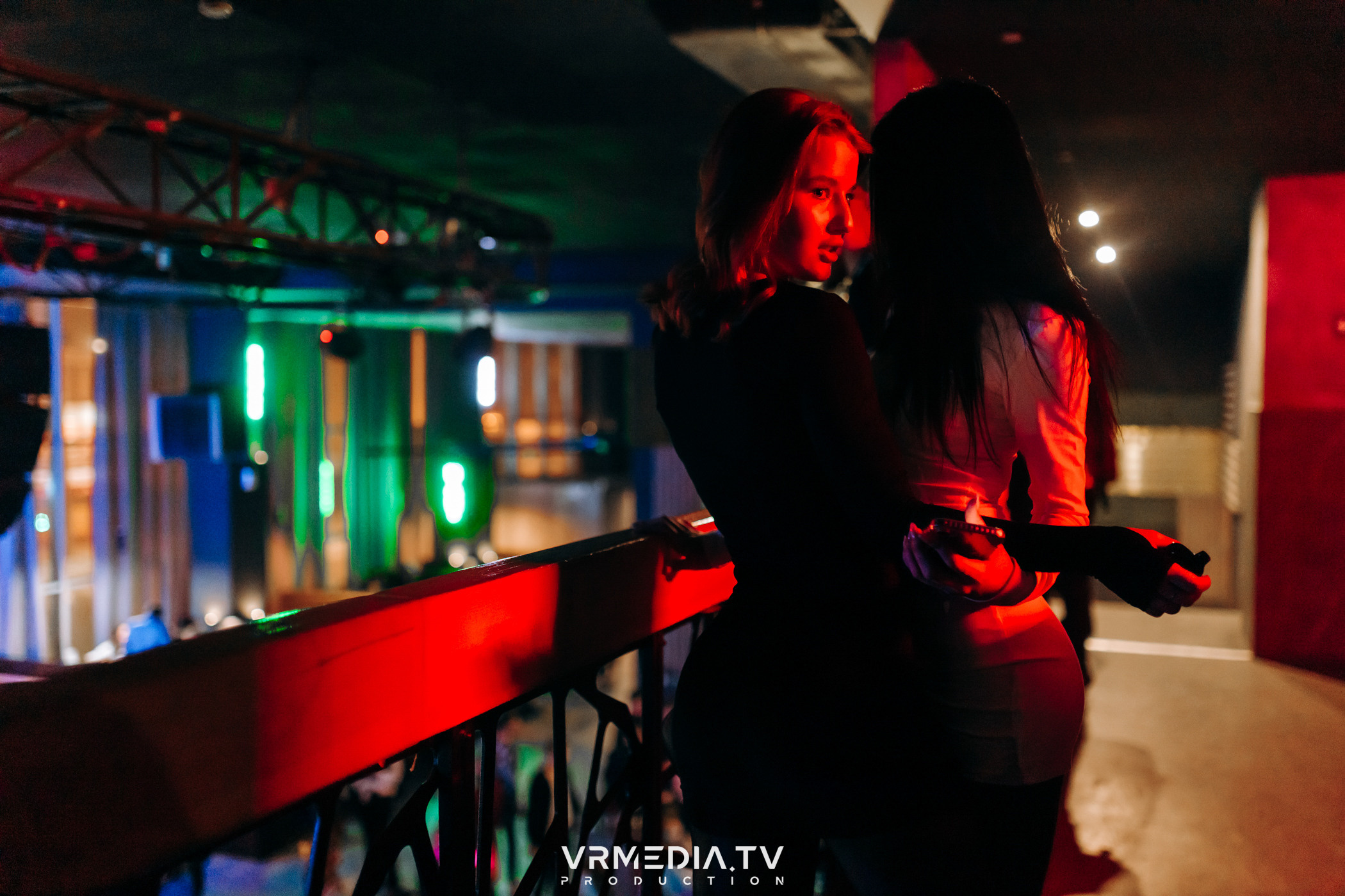 Выходные в баре «DOSKI»