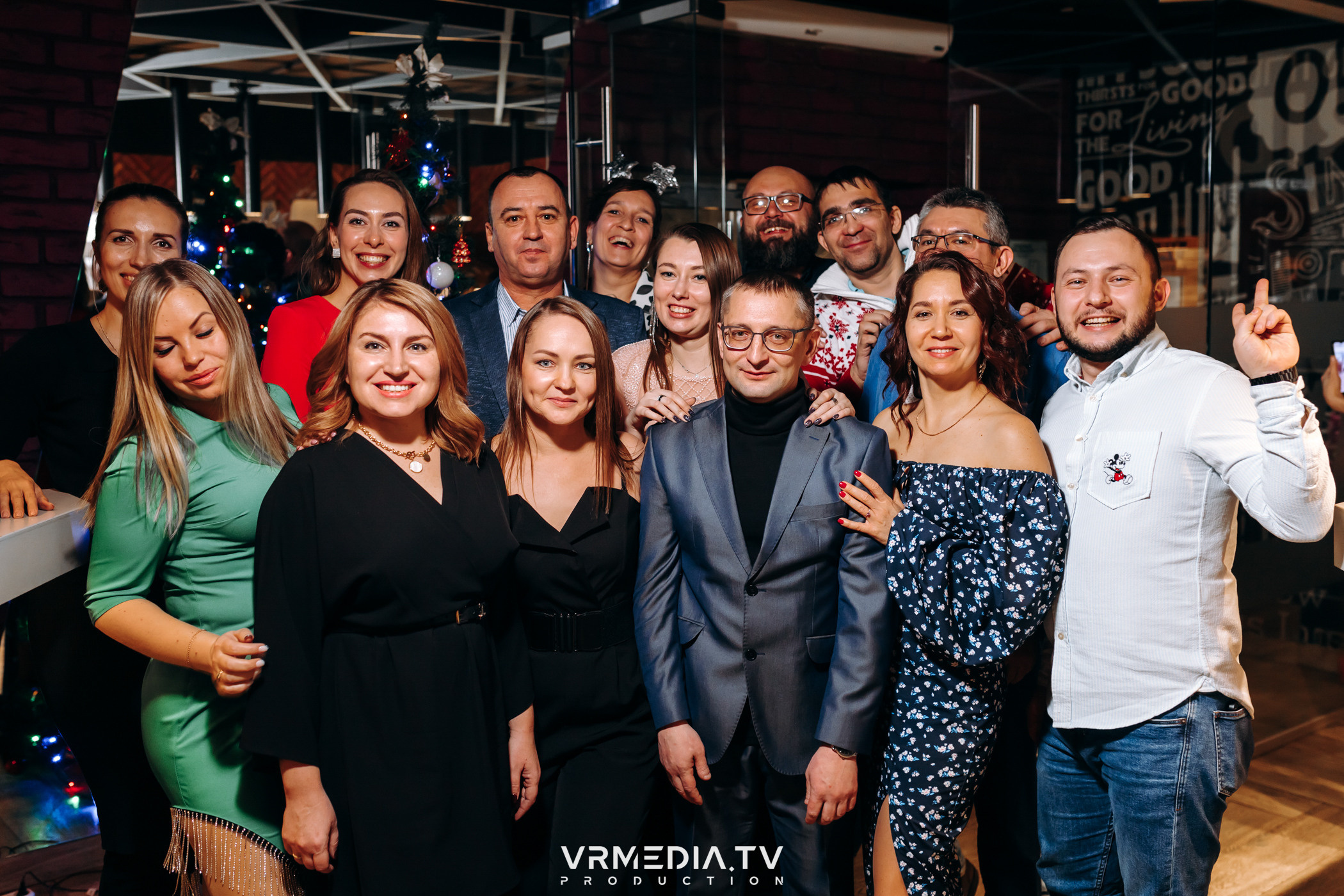 Новогодний вечер в ресторане «Friday»