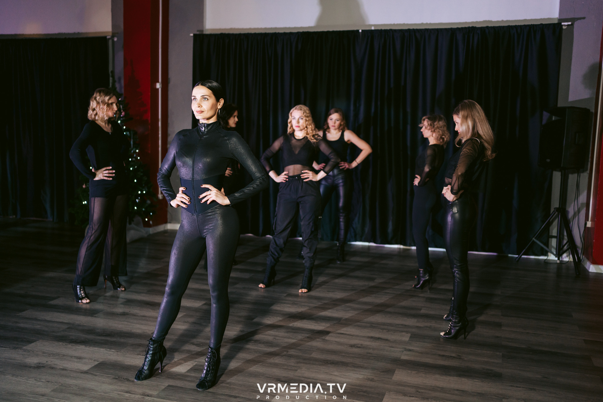 Новогодний вечер в «FREEDOM by Kseniya Aleksandrova»