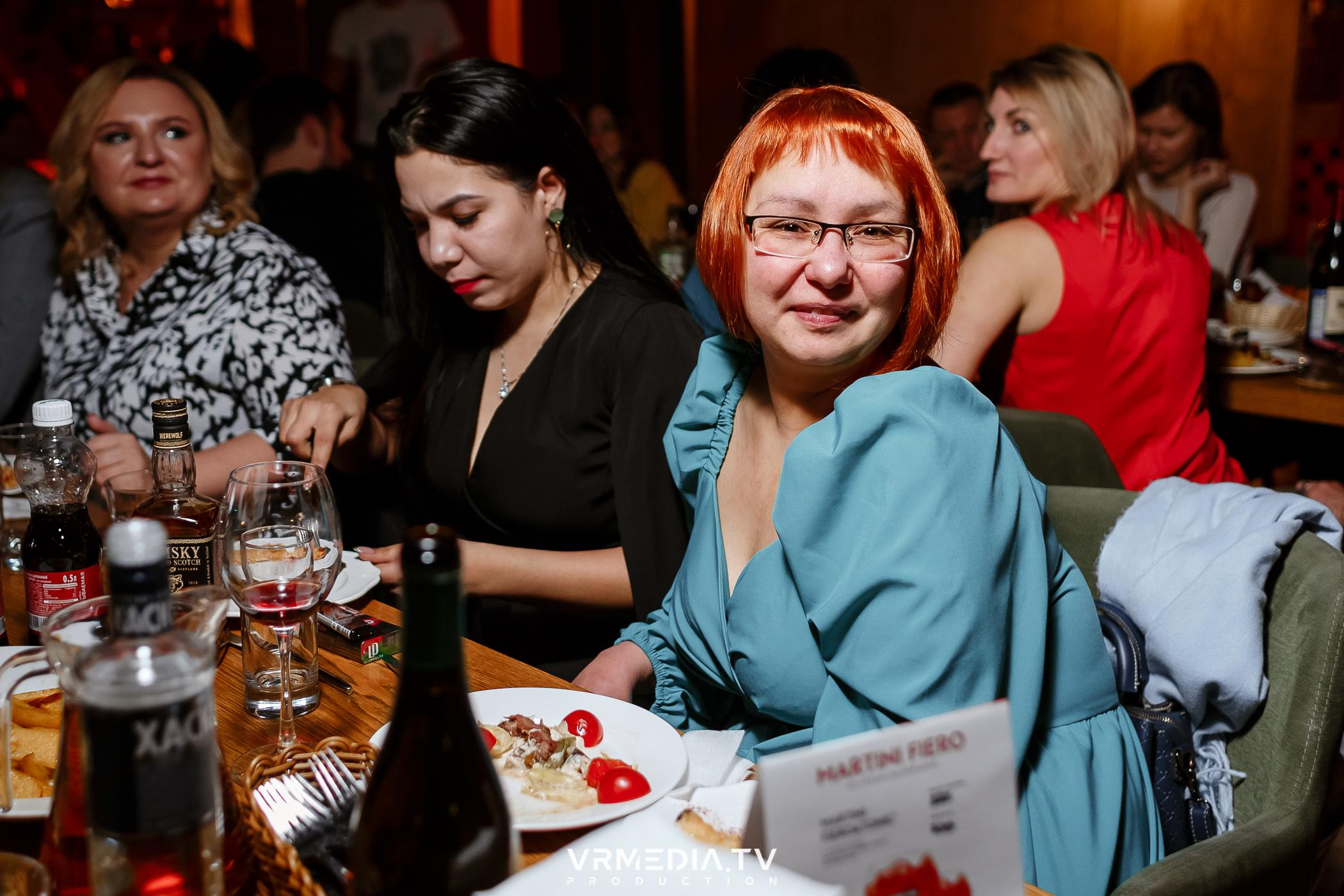 Жаркий новогодний корпоратив в гриль-баре «Жара»