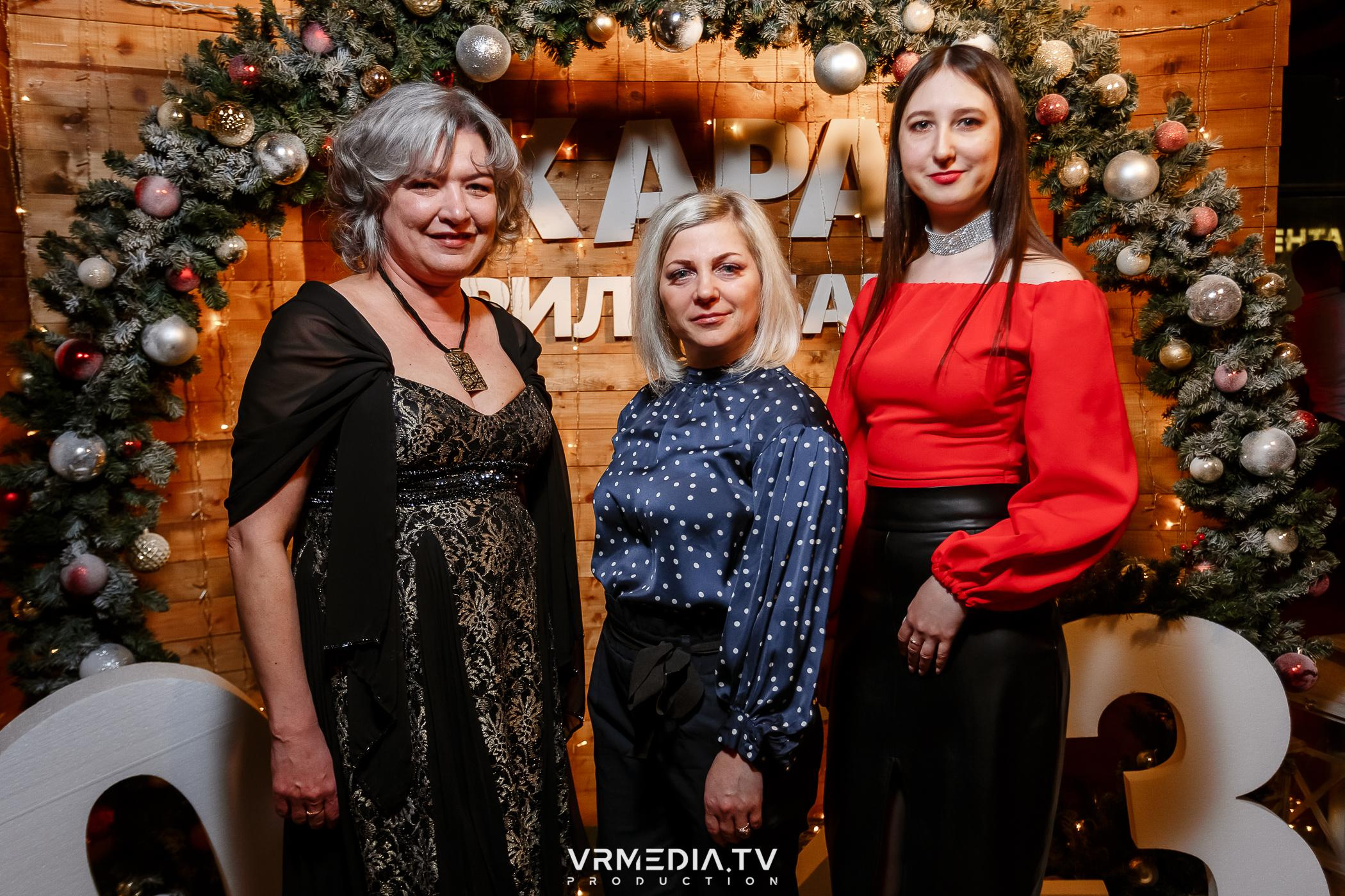 Жаркий новогодний корпоратив в гриль-баре «Жара»