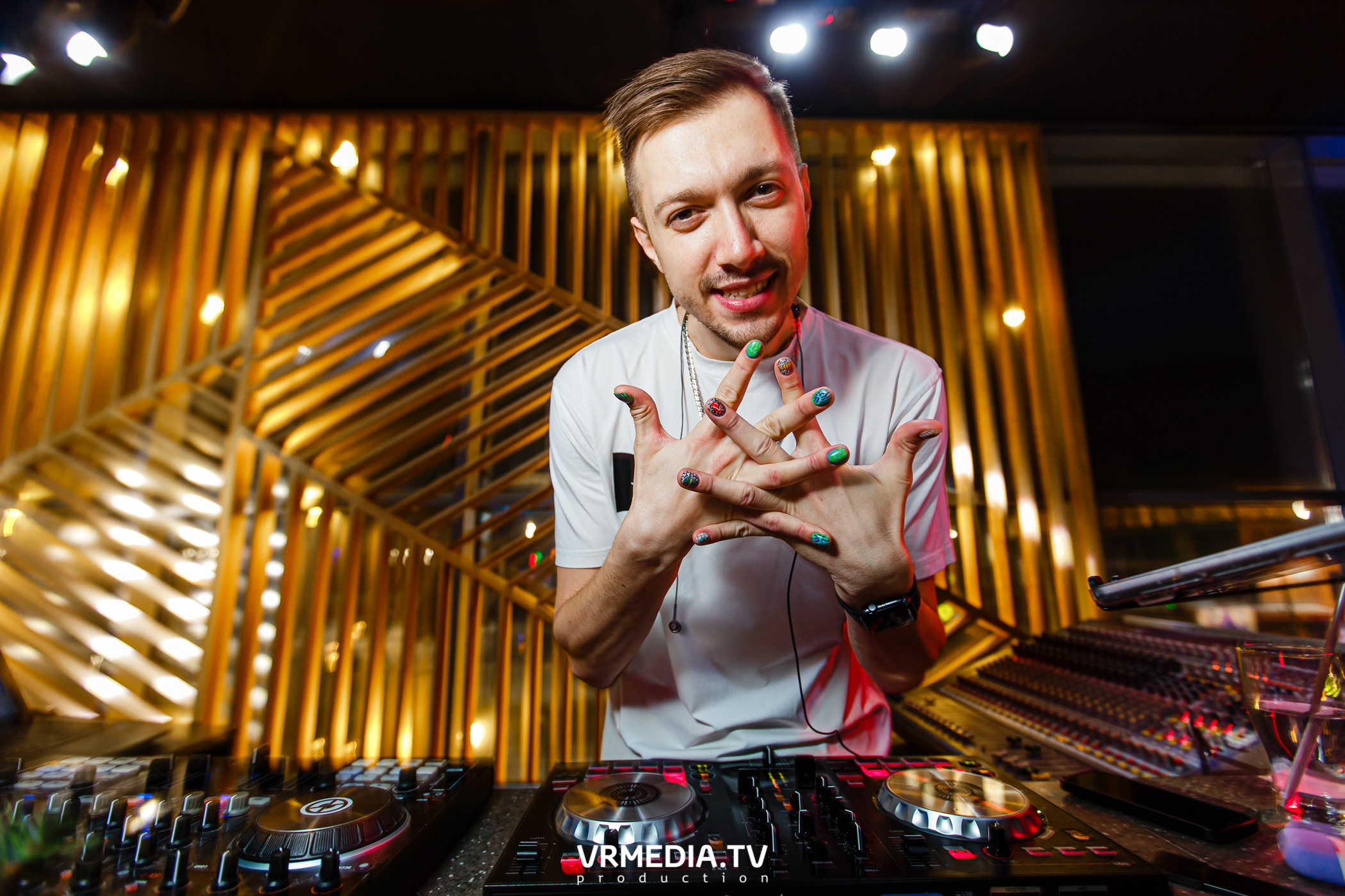 Выходные в баре «DOSKI»