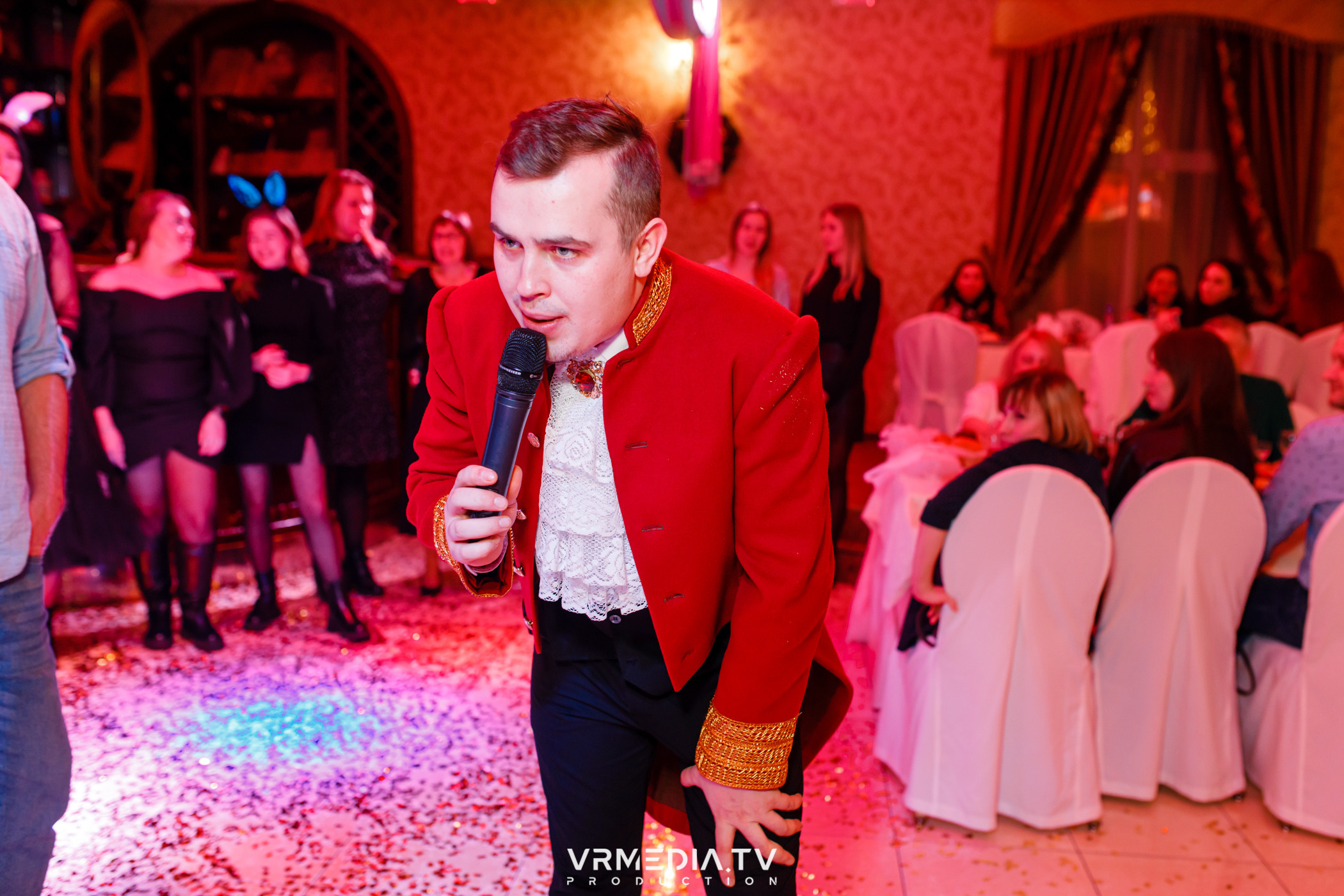 «Новогодний Мюзикл» в ресторане «Лазурный Берег»