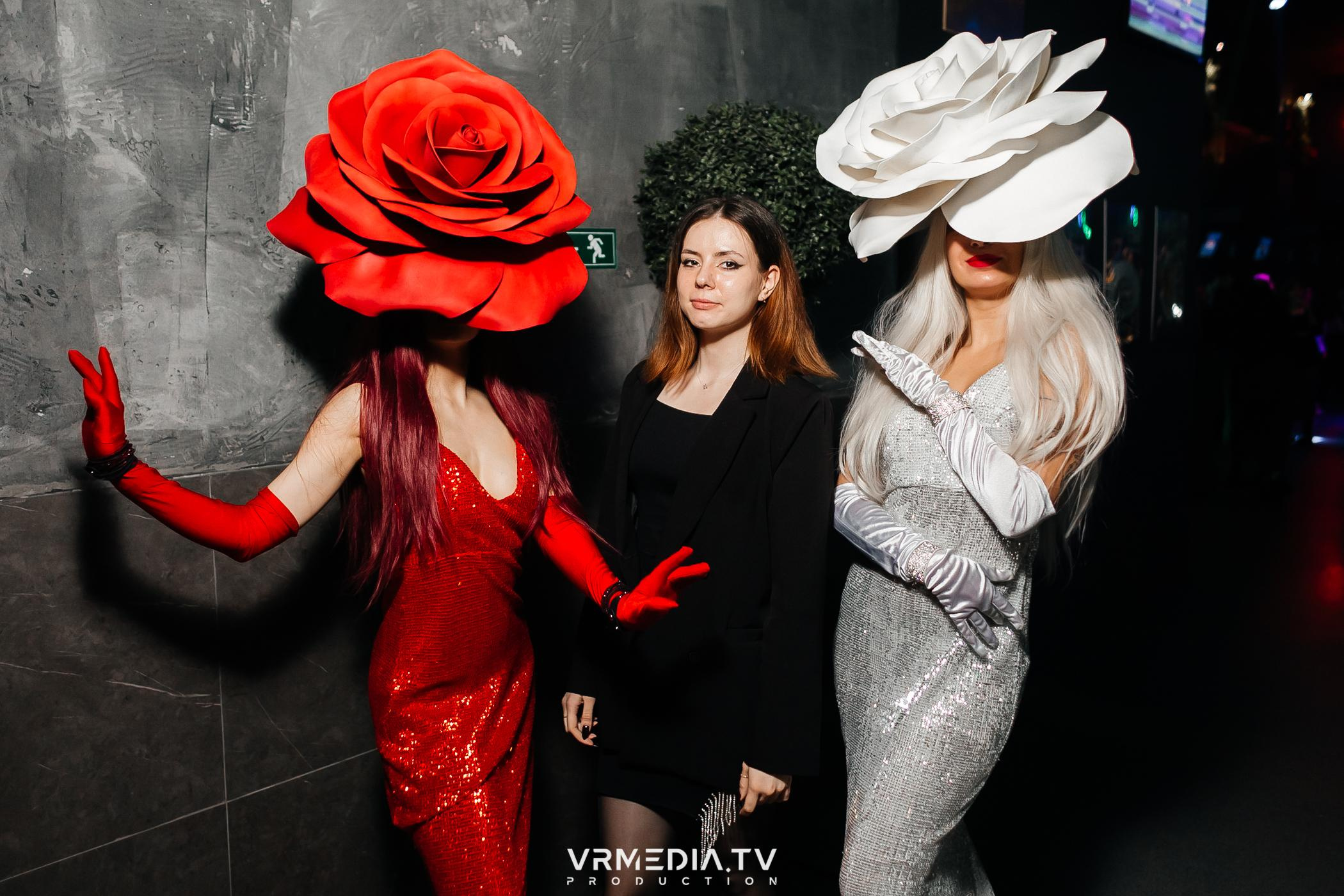 Выходные в баре «DOSKI»