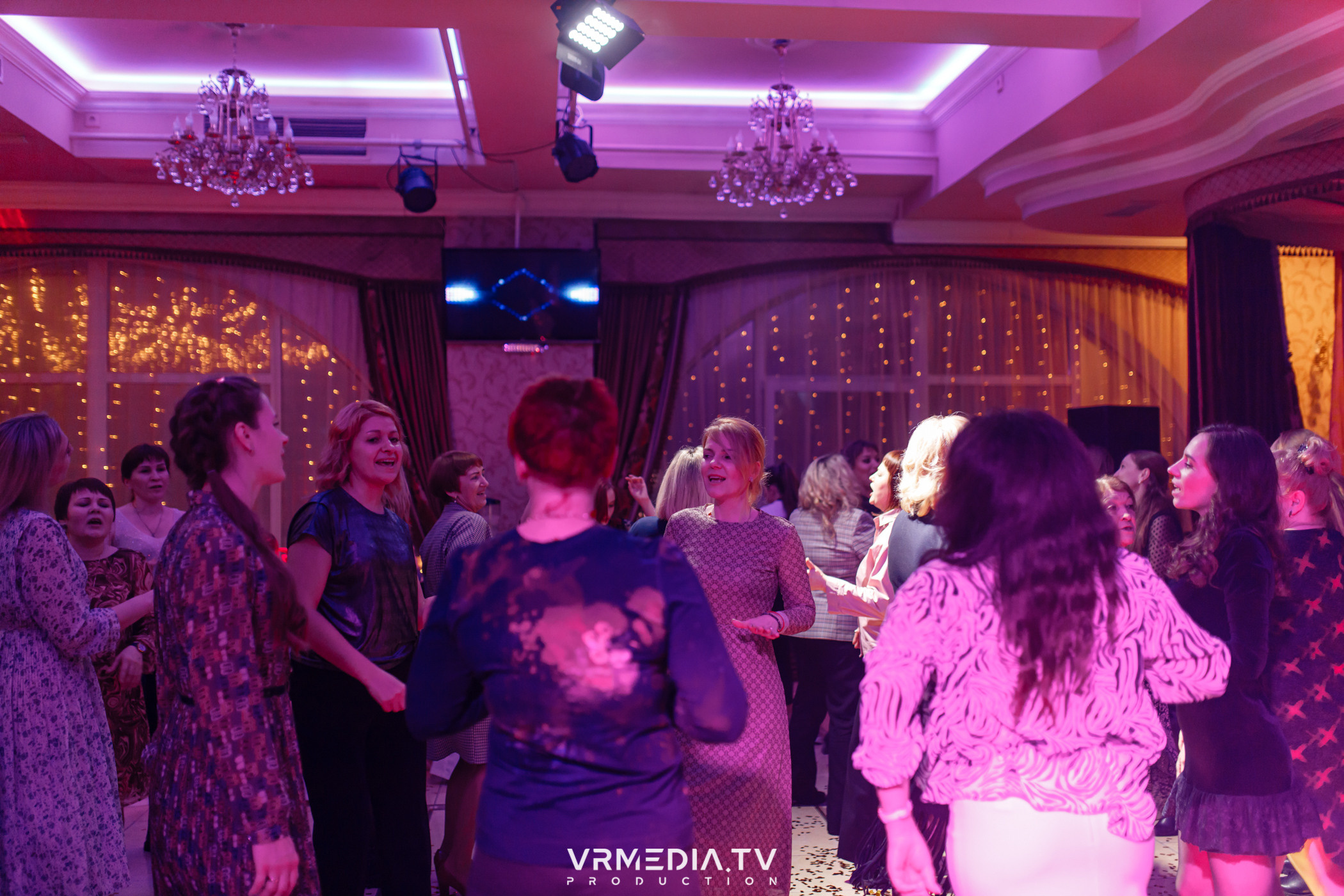 Международный женский день в ресторане «Лазурный Берег»