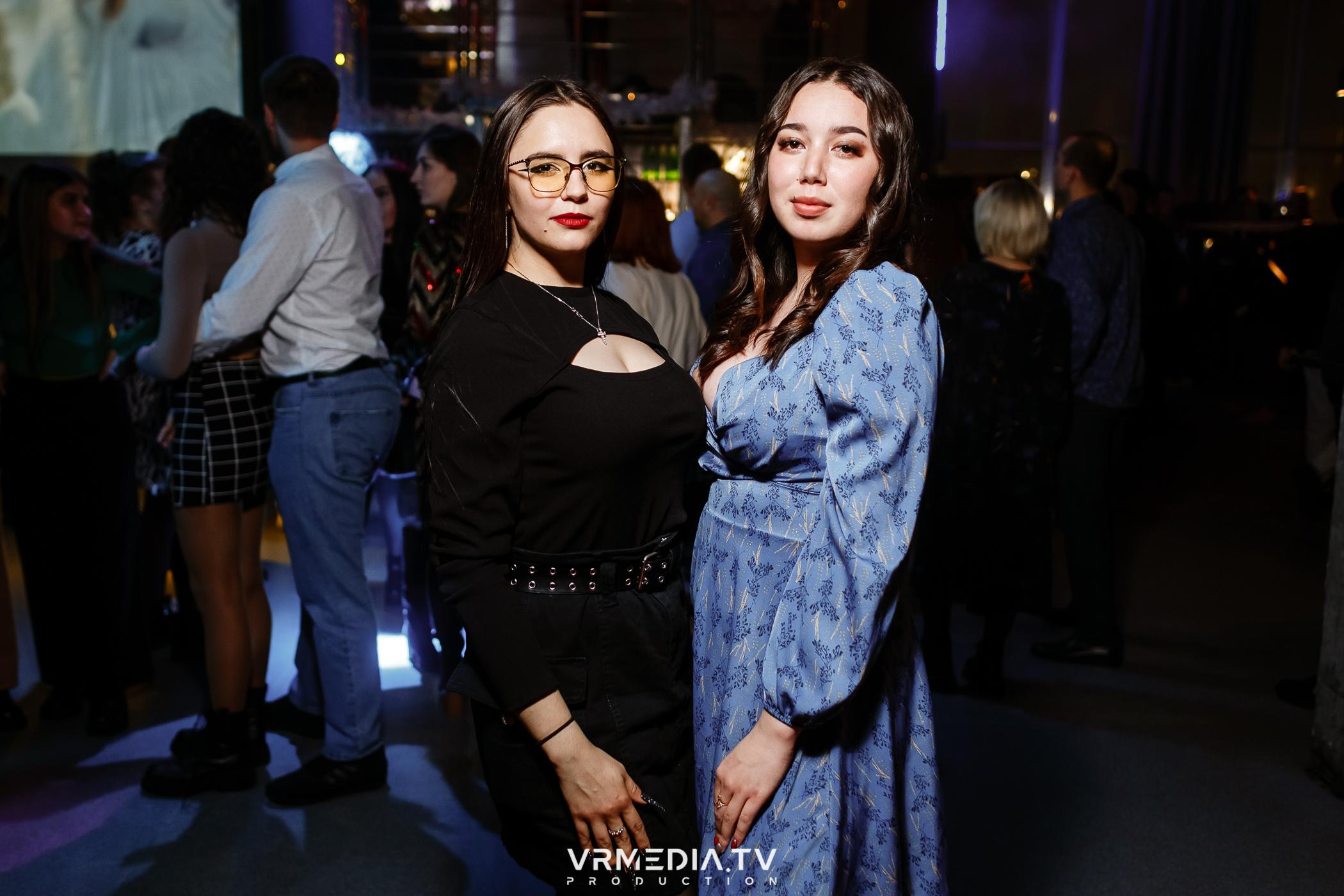 Выходные в баре «DOSKI»