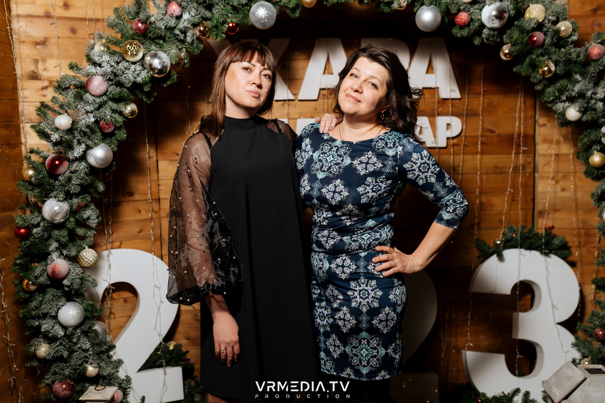 Жаркий новогодний корпоратив в гриль-баре «Жара»