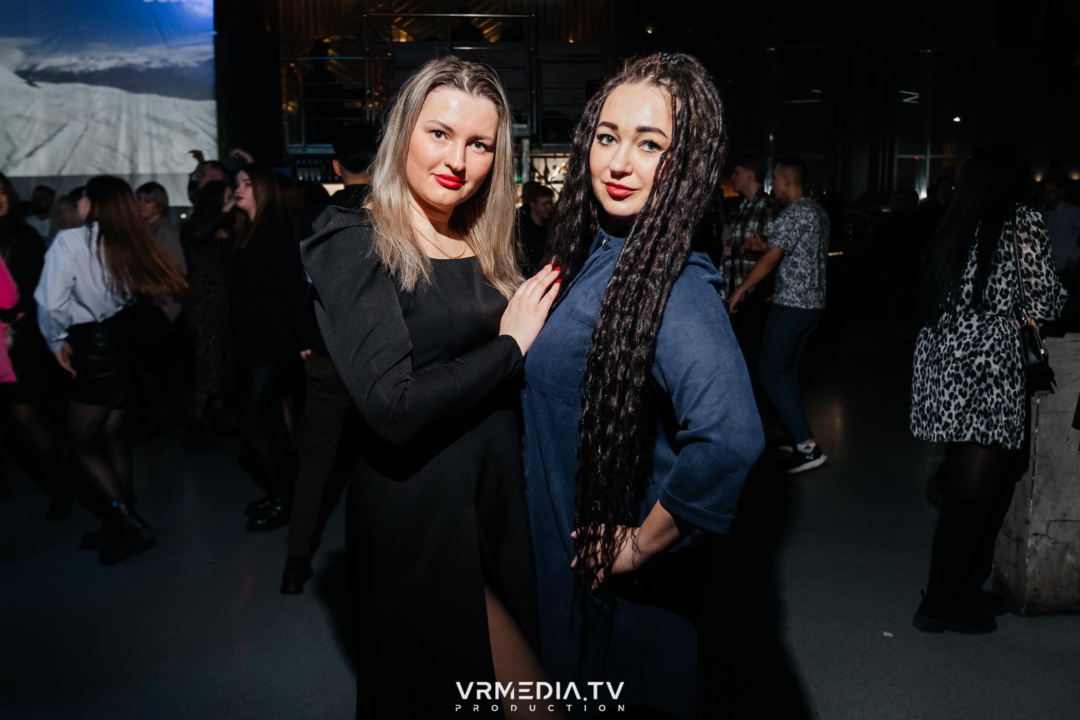 Выходные в баре «DOSKI»