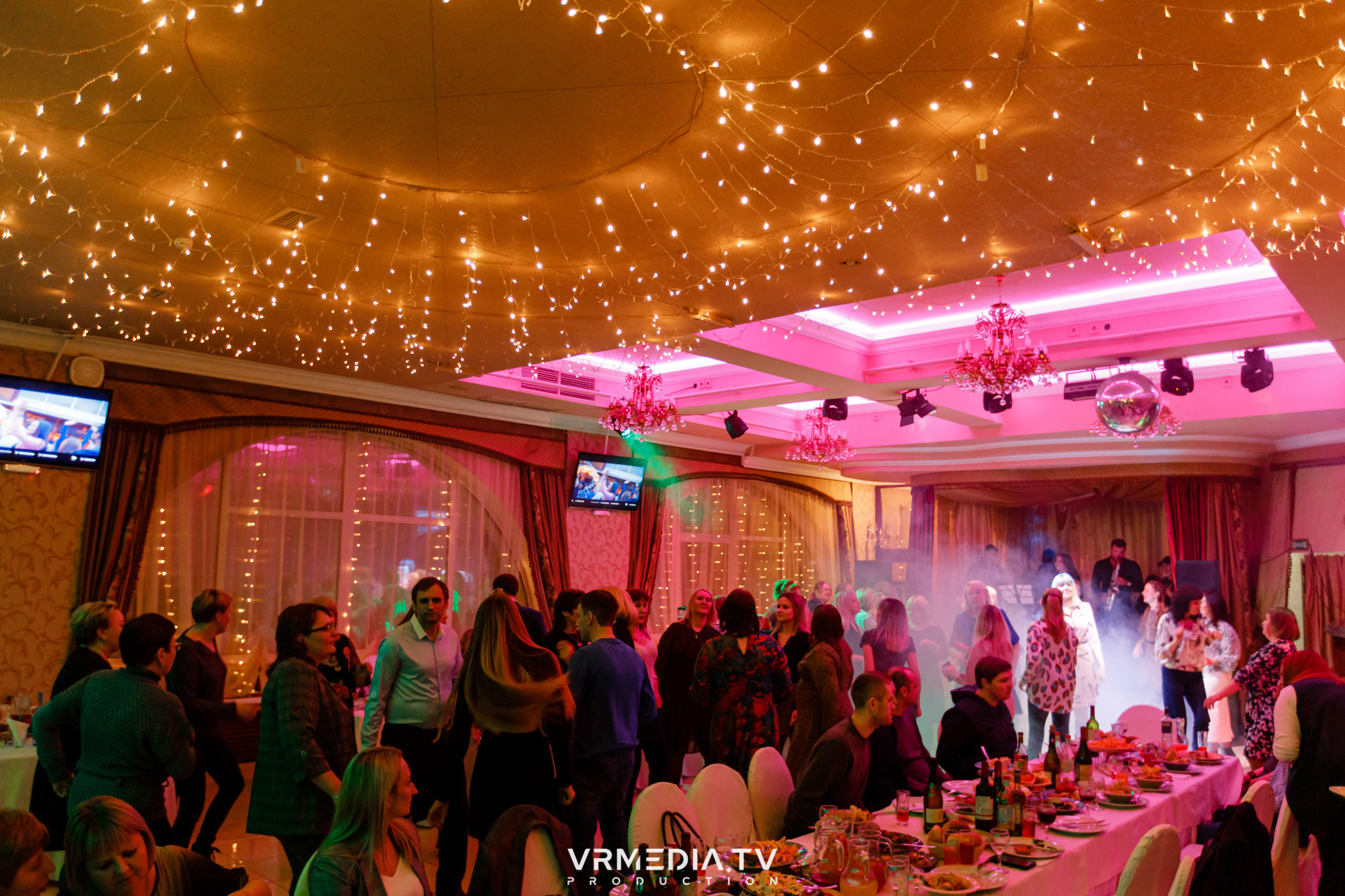 Международный женский день в ресторане «Лазурный Берег»