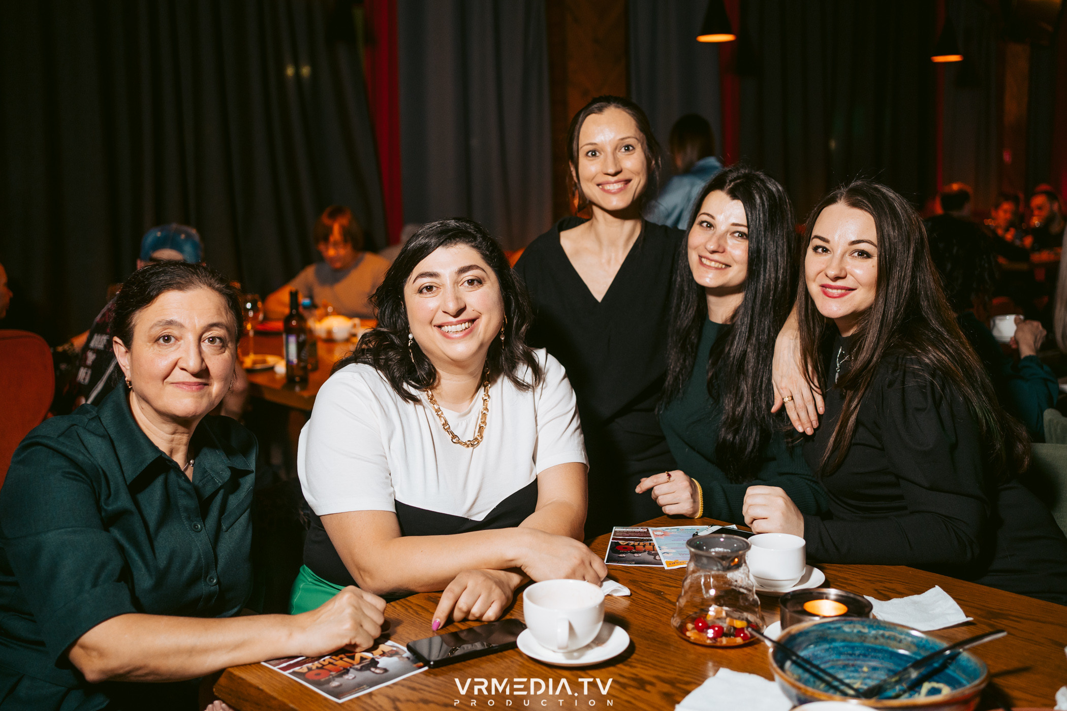 Джазовая среда: Чарльз Бёртон (США)